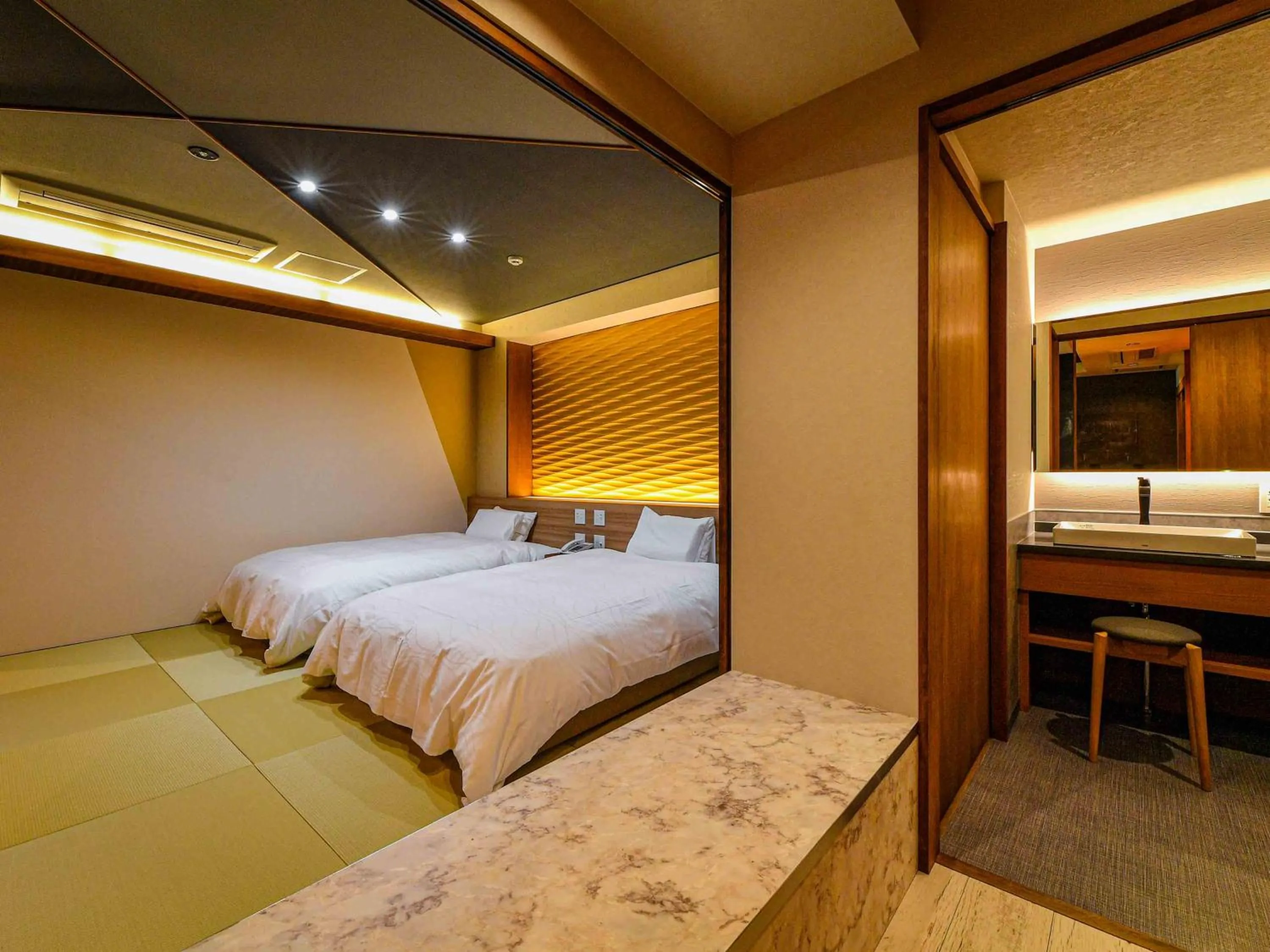 Bed in Hokuriku Fukui Awara Onsen Mimatsu