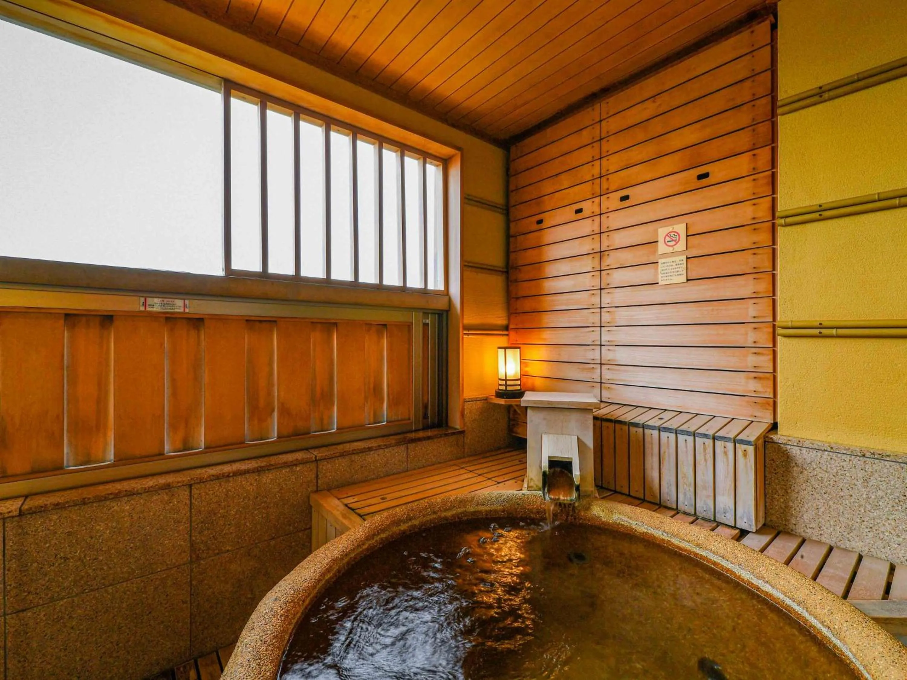 Photo of the whole room in Hokuriku Fukui Awara Onsen Mimatsu