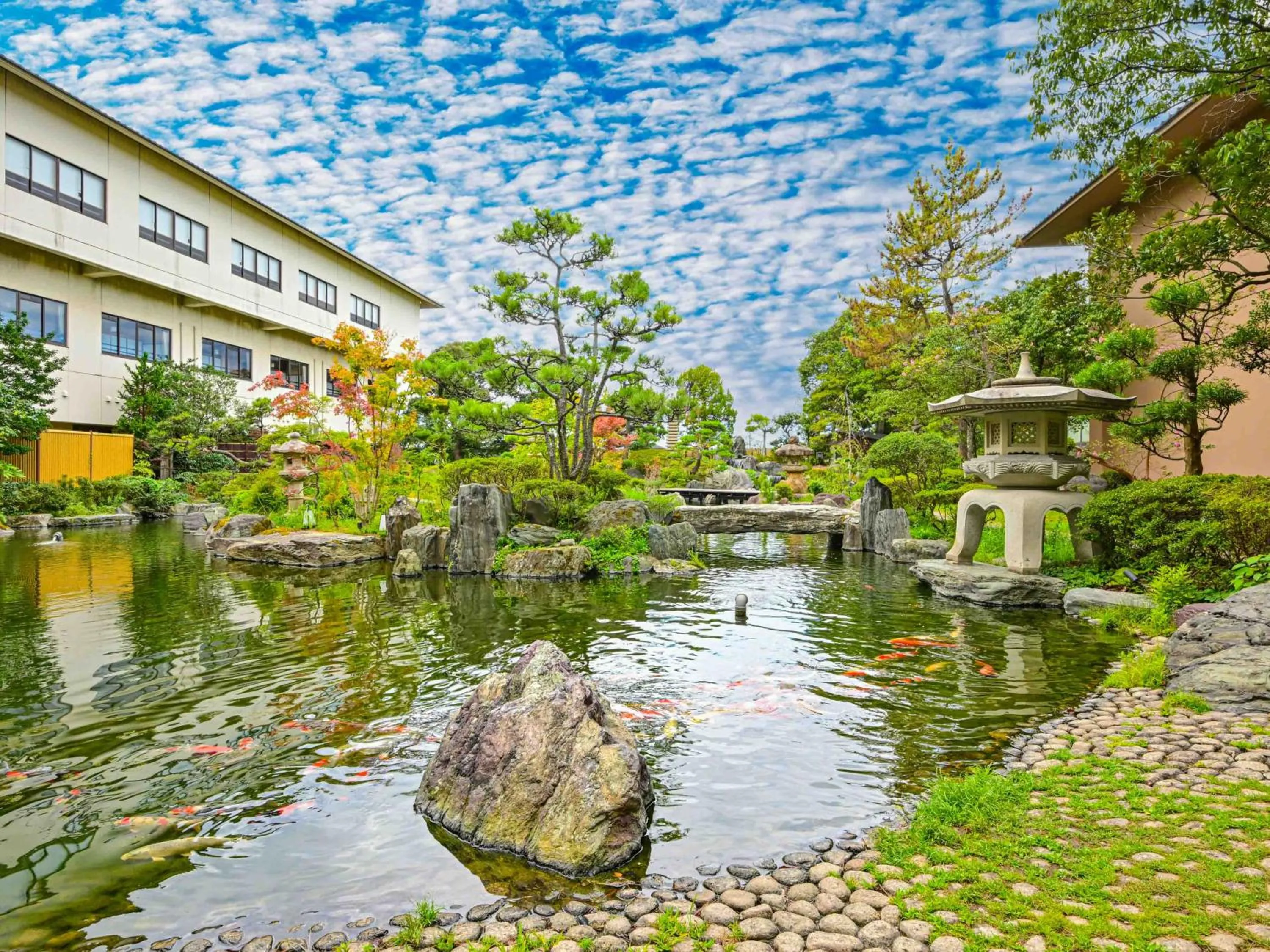 Property building in Hokuriku Fukui Awara Onsen Mimatsu