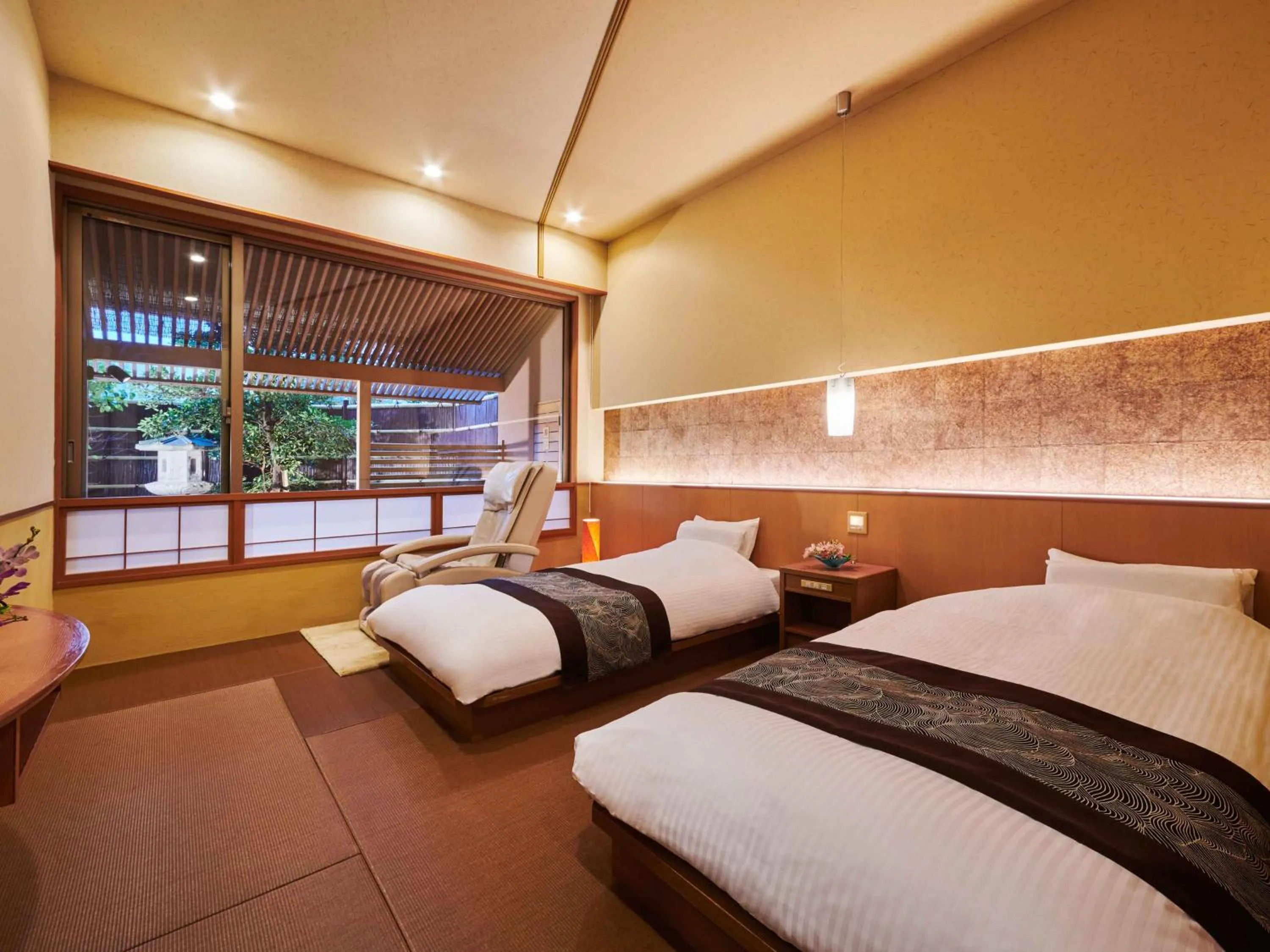Photo of the whole room, Bed in Hokuriku Fukui Awara Onsen Mimatsu