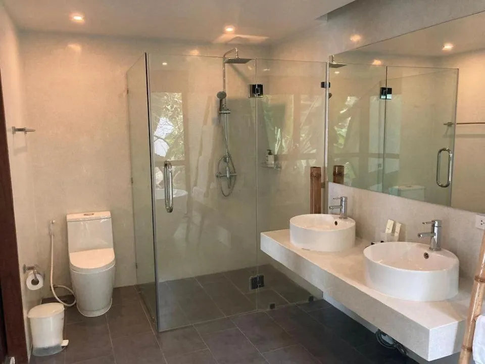 Shower in Villa The Spot Koh Samui