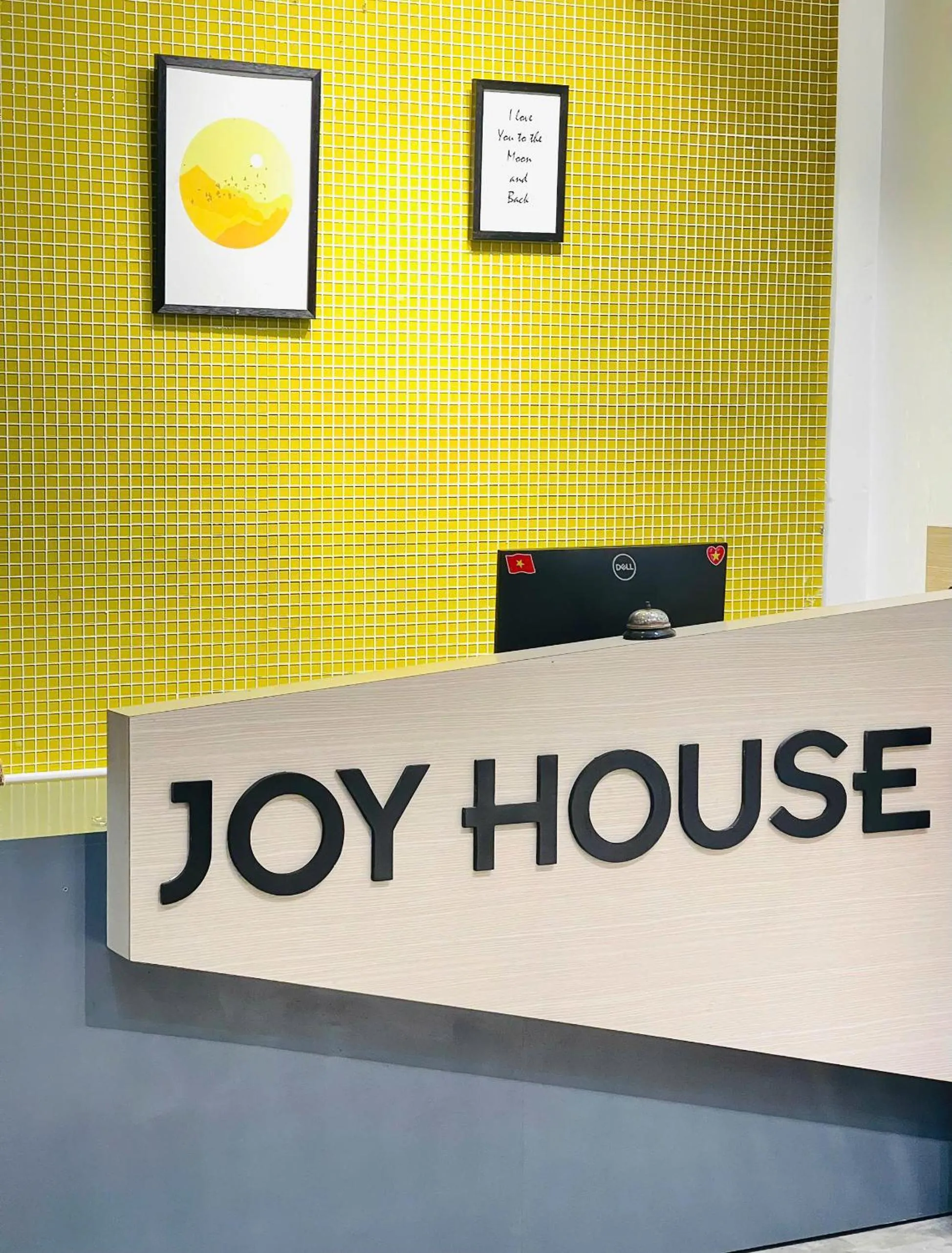 Communal lounge/ TV room in Joy House