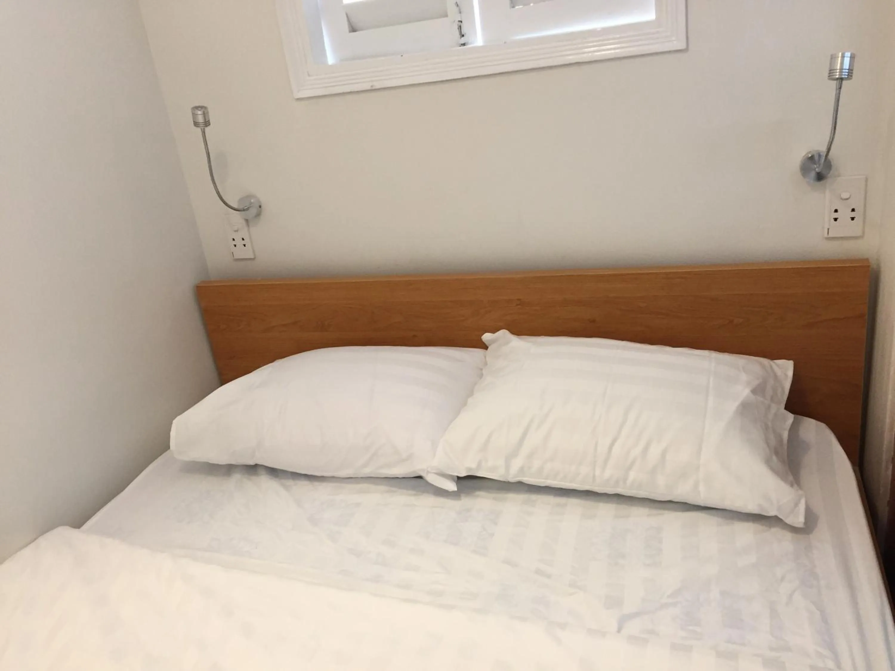 Bed in An Nam Corner - Dreamer