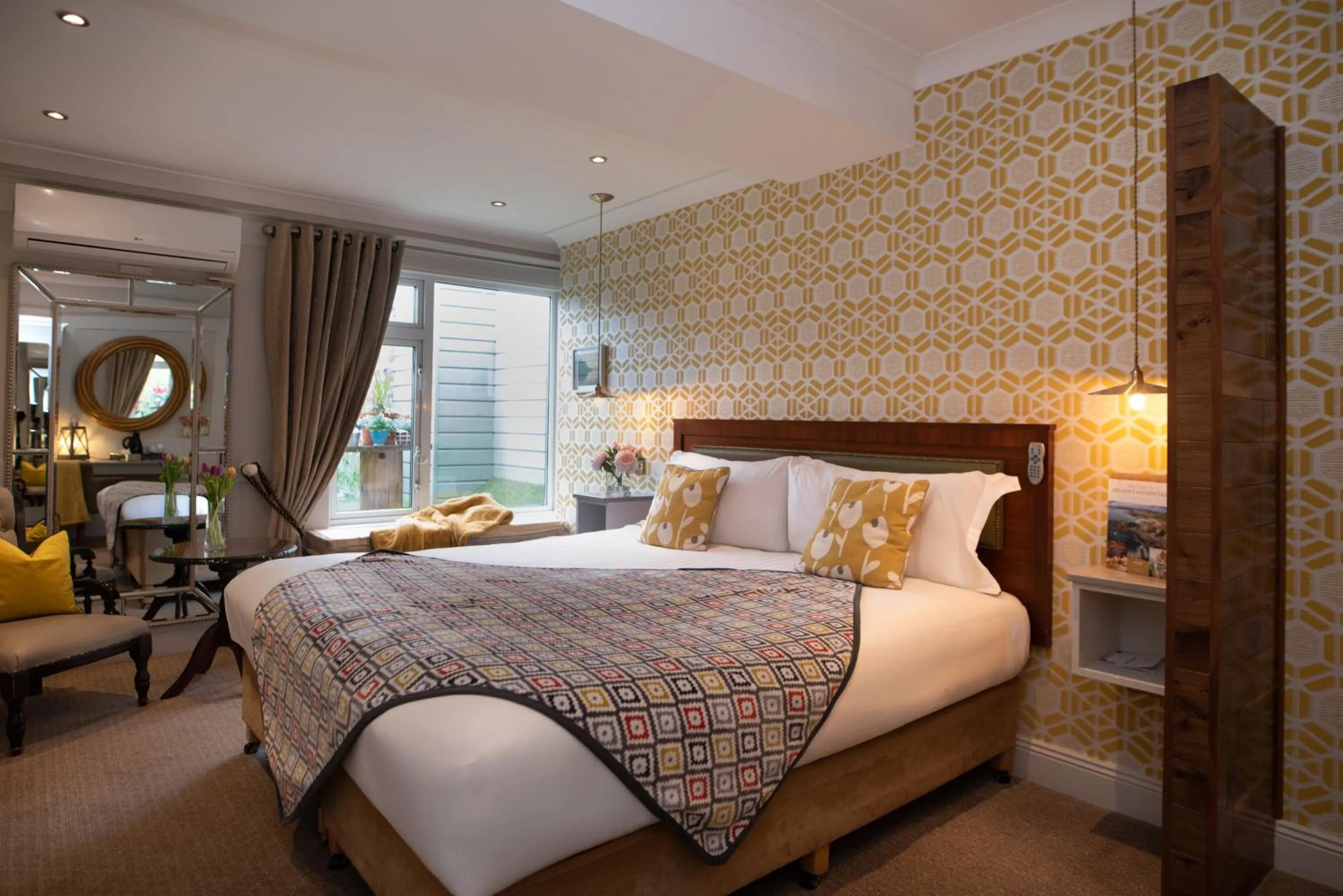 Bedroom, Bed in Whitford House Hotel