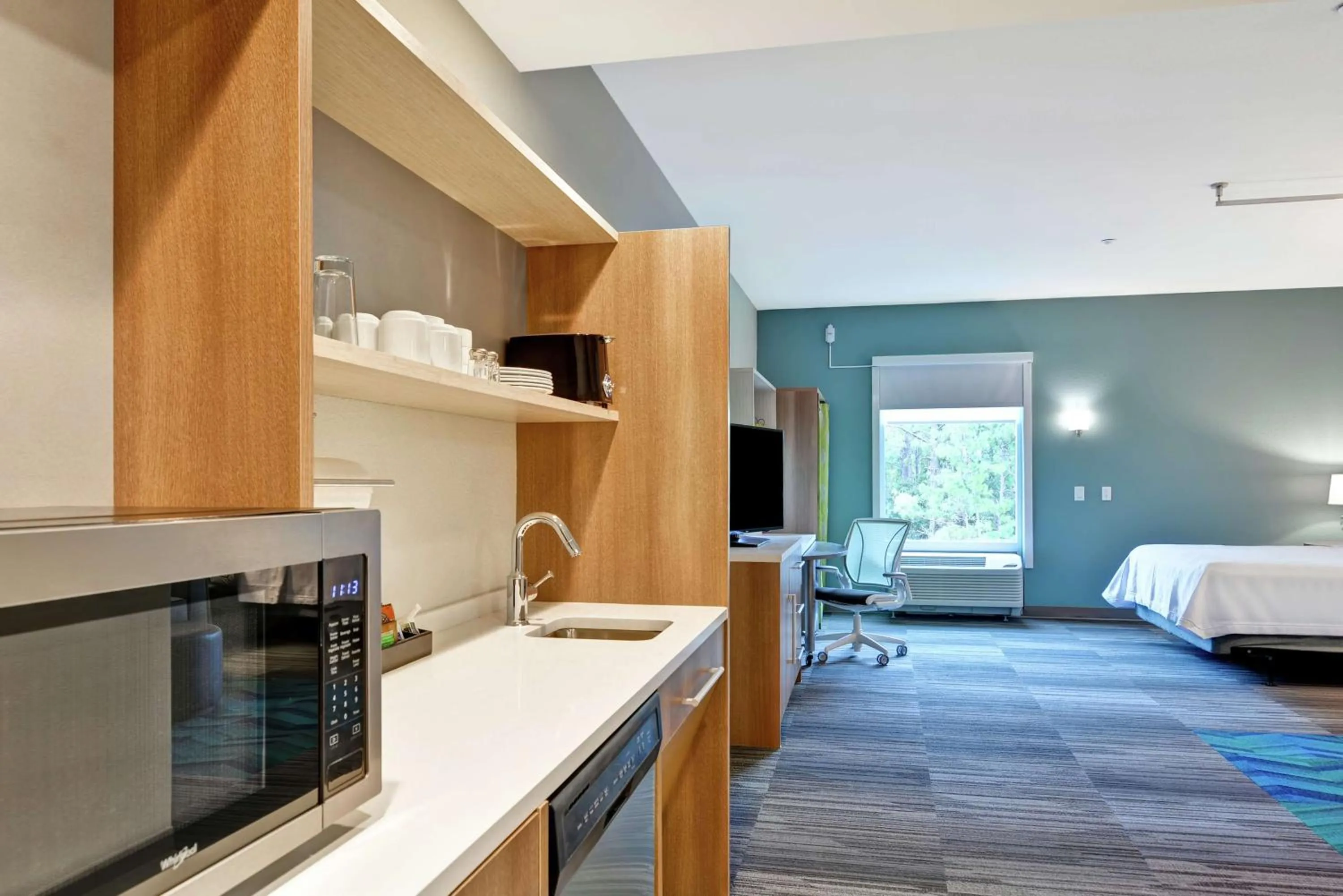 Bedroom, Bed in Home2 Suites By Hilton Daytona Beach Speedway