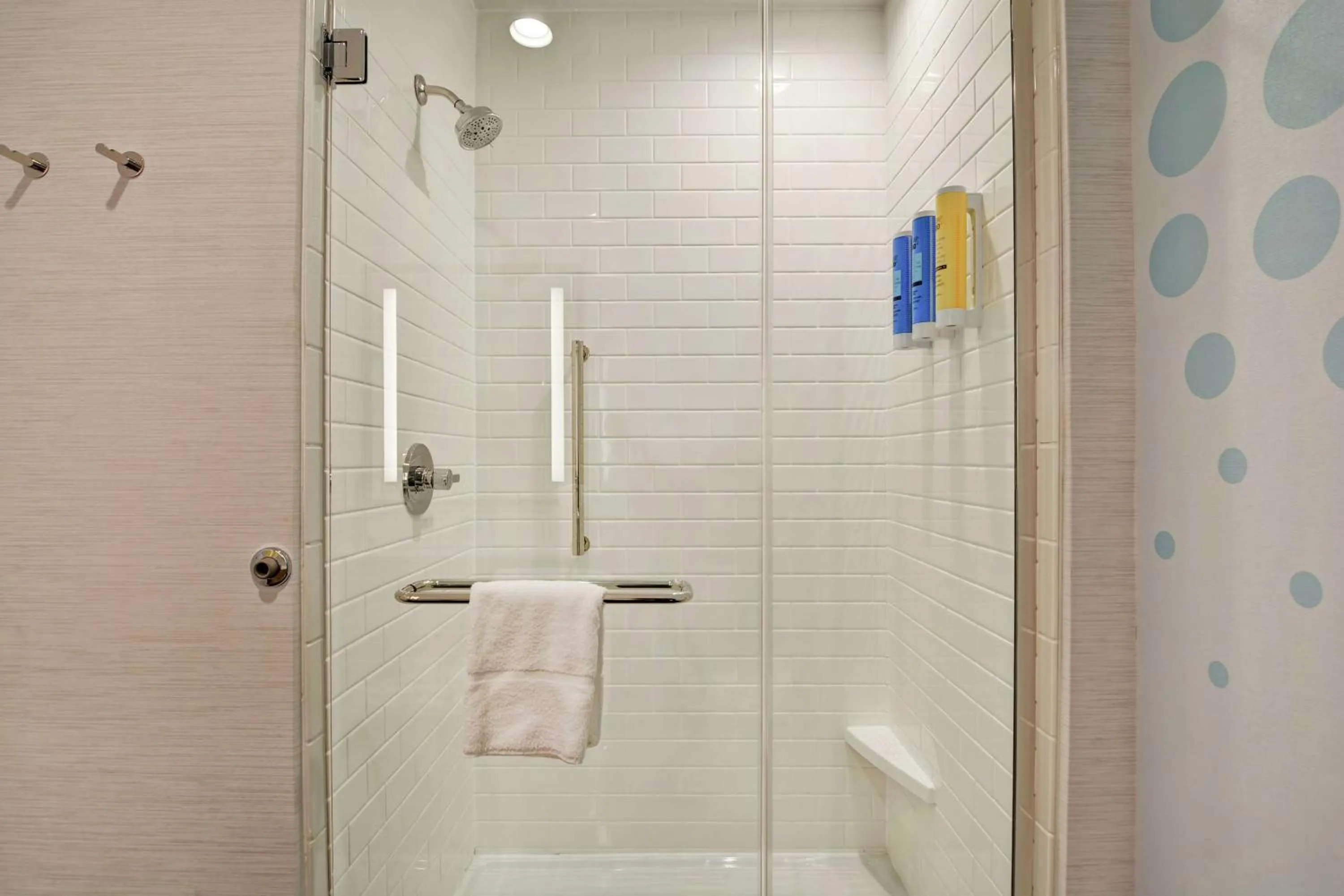 Bathroom in Tru By Hilton Richmond