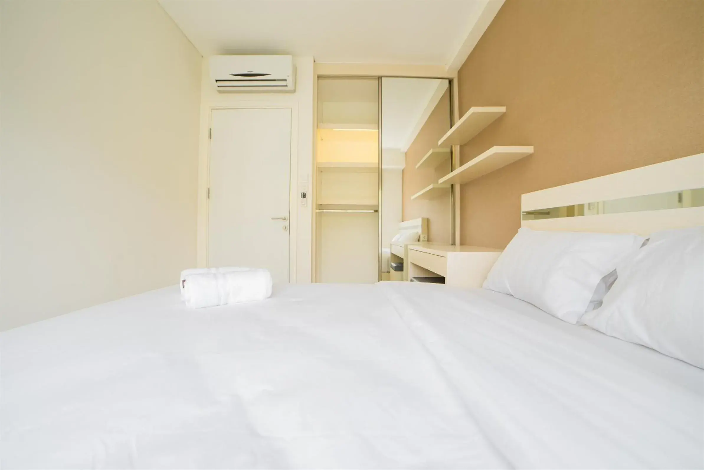 Apartment in Contemporary 1BR Near Cihampelas at Parahyangan Residence Apartment By Travelio Apartment in Contemporary 1BR Near Cihampelas at Parahyangan Residence Apartment By Travelio