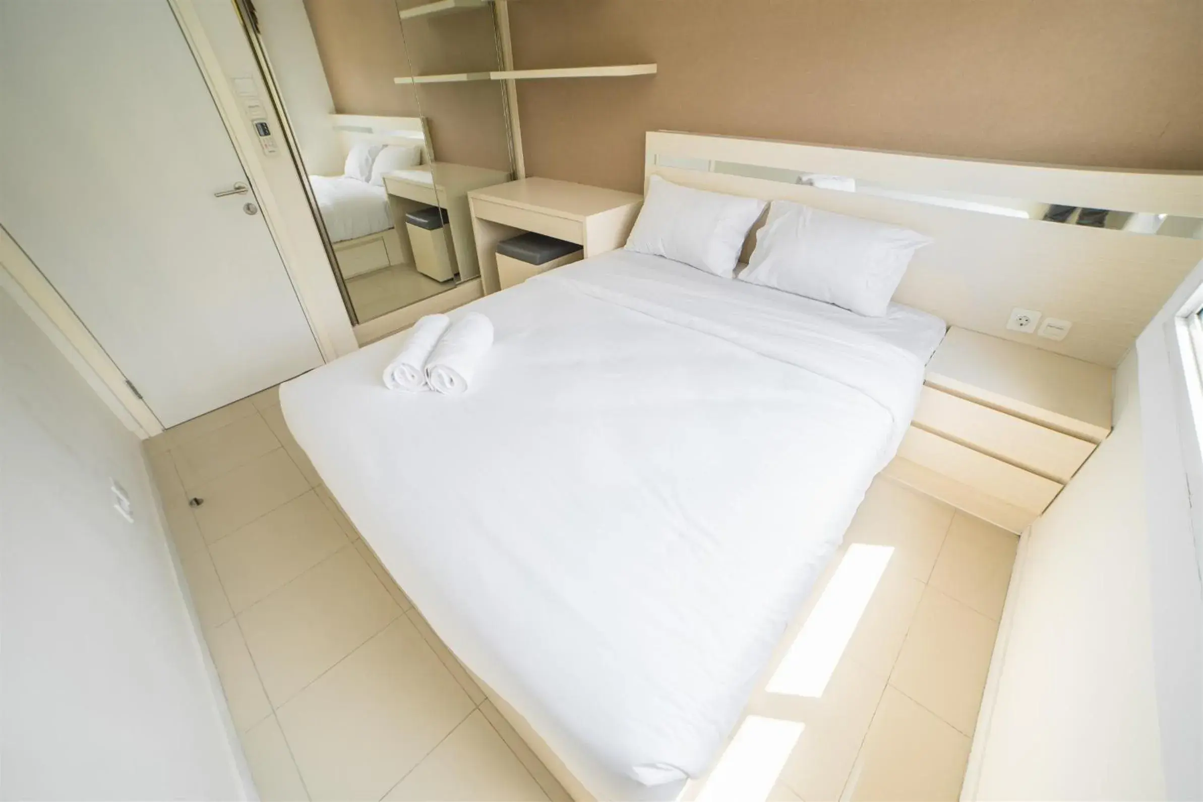 Apartment in Contemporary 1BR Near Cihampelas at Parahyangan Residence Apartment By Travelio Apartment in Contemporary 1BR Near Cihampelas at Parahyangan Residence Apartment By Travelio