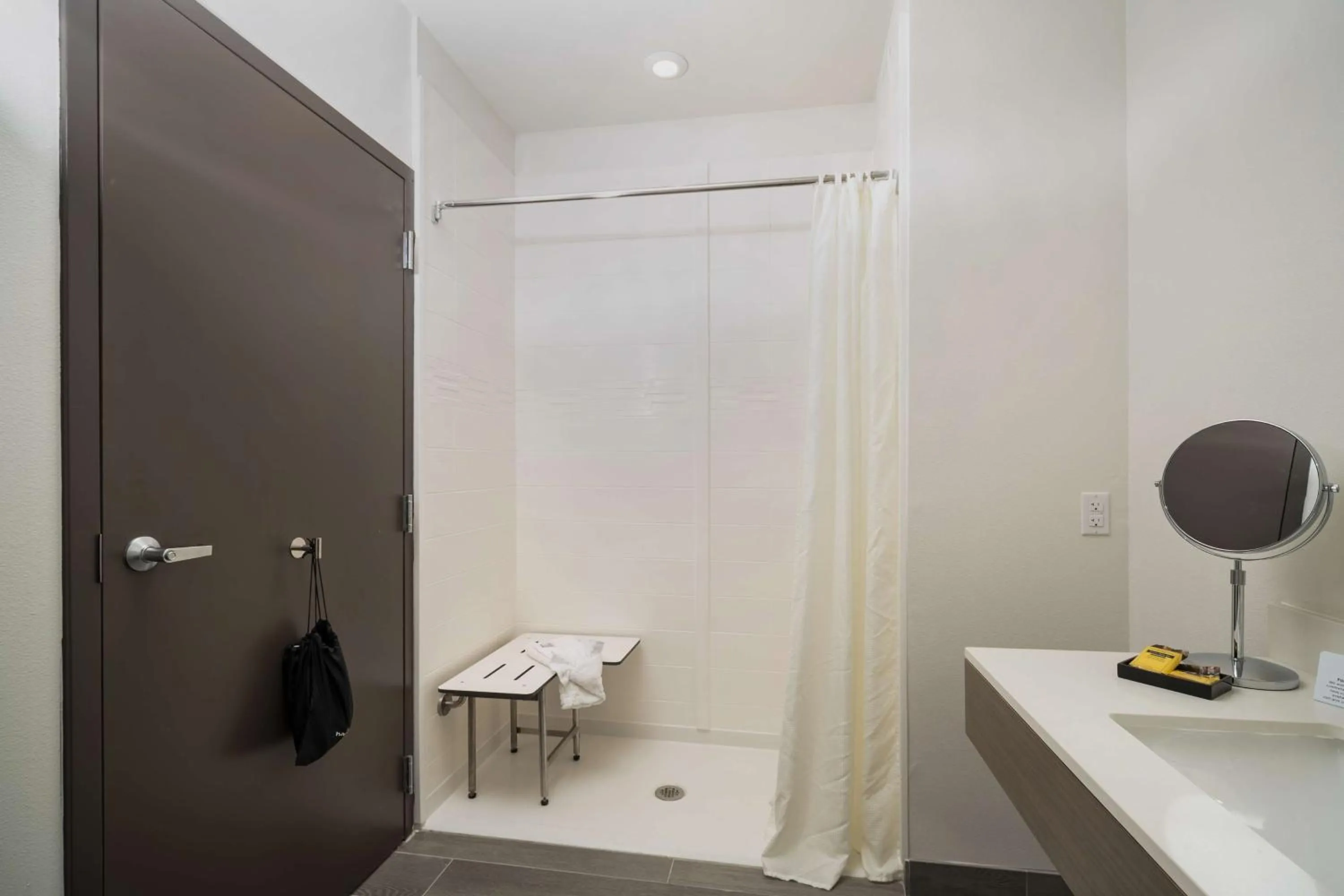Bathroom in Best Western Plus Executive Residency Austin - Round Rock