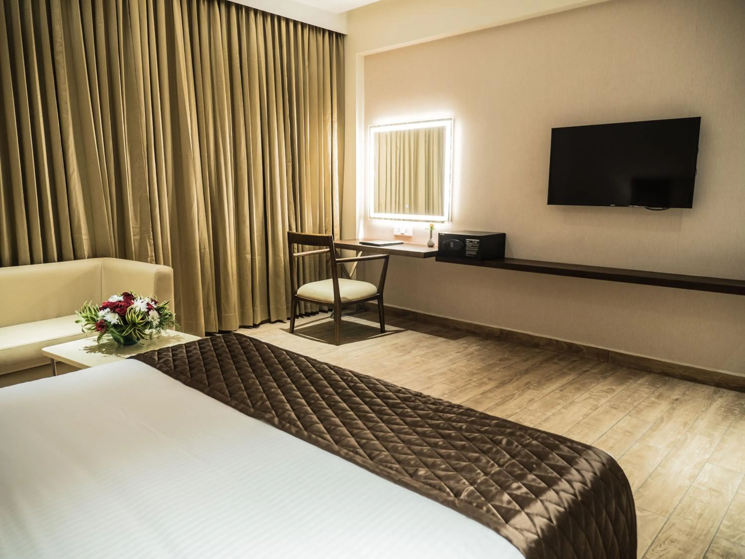 TV and multimedia, Bed in Grand Ashok