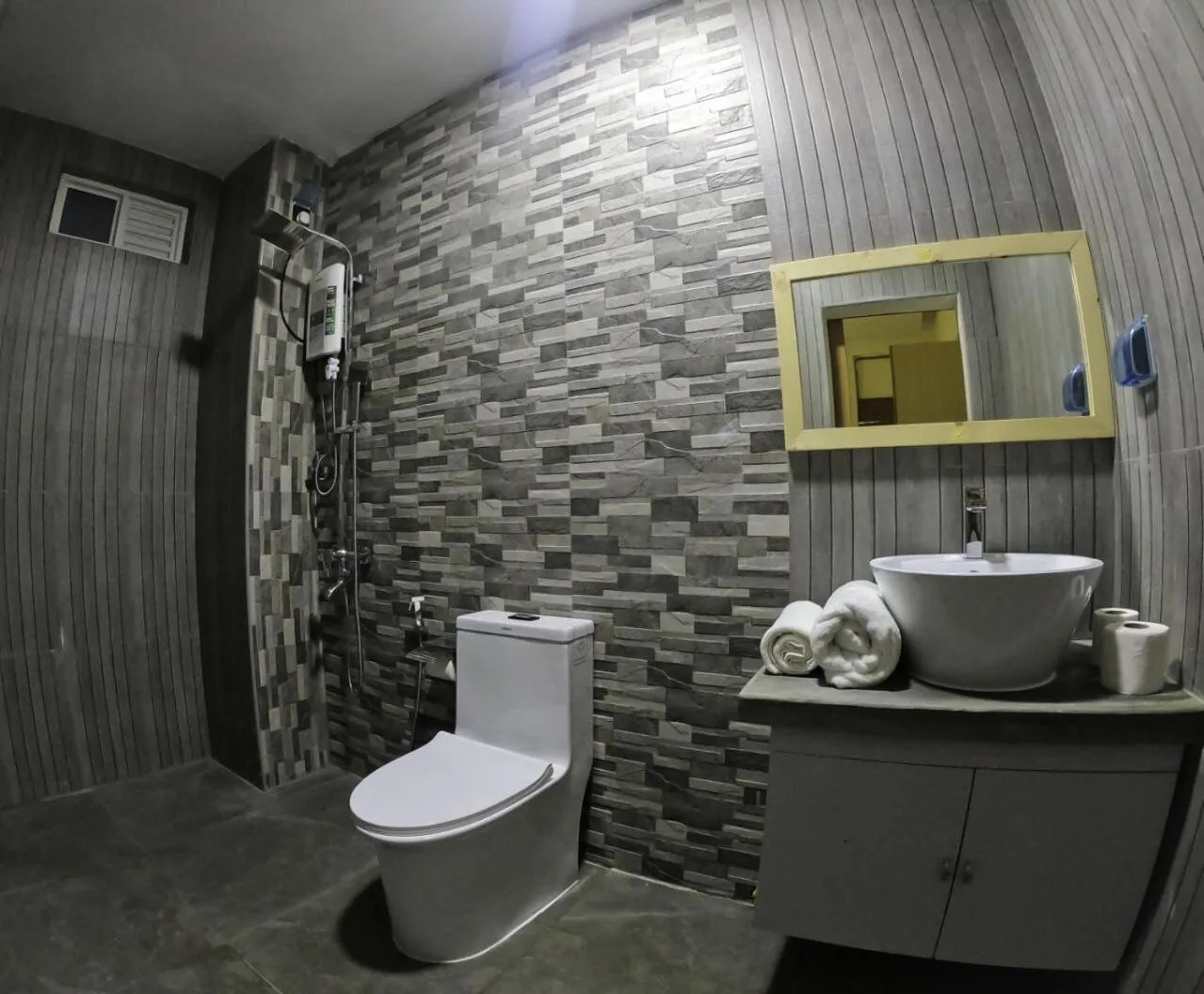 Shower in Molar Wave