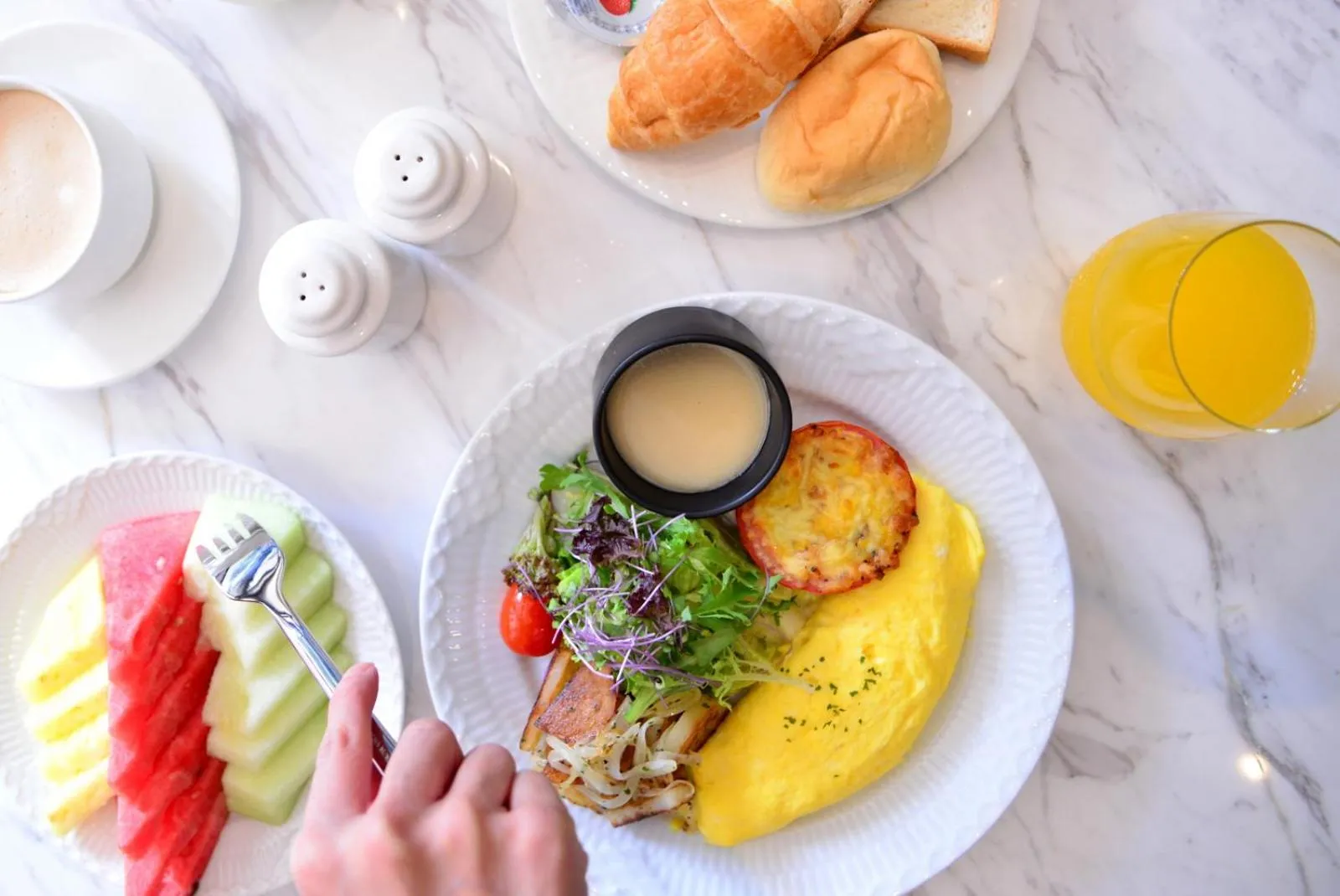 Food and drinks in Jolley Hotel