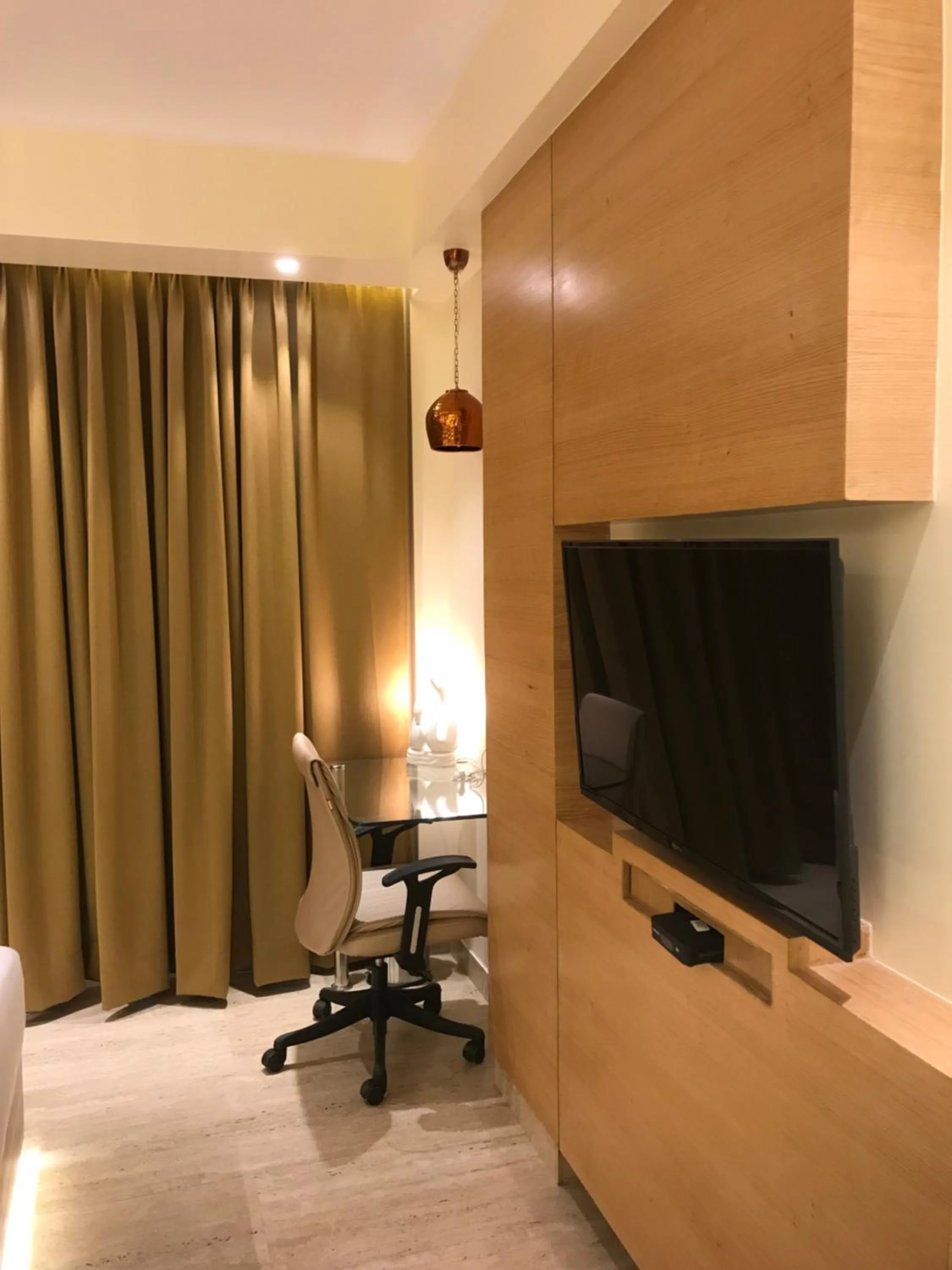 JRD Pride-Business Hotel