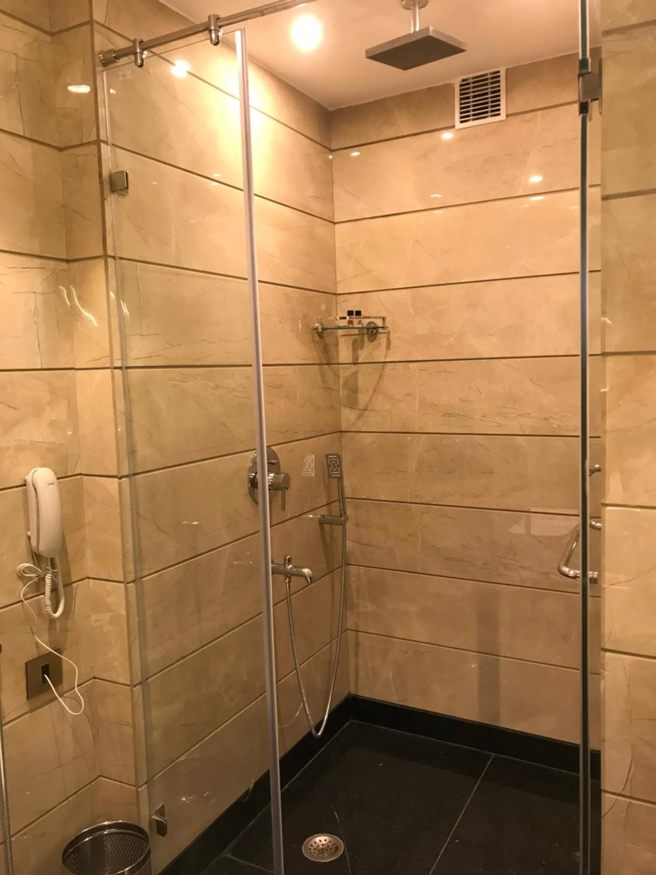 JRD Pride-Business Hotel