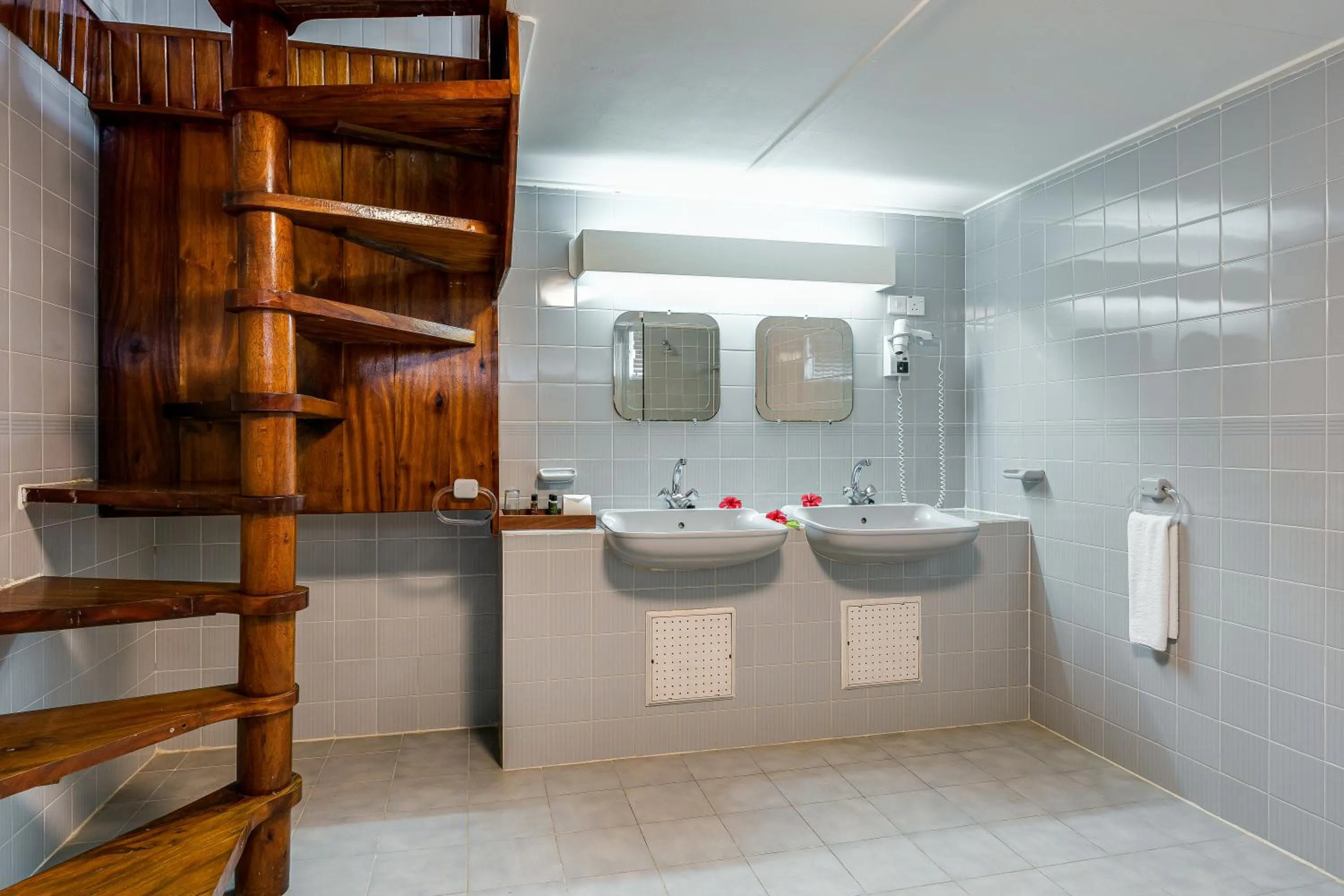 Bathroom in La Digue Island Lodge