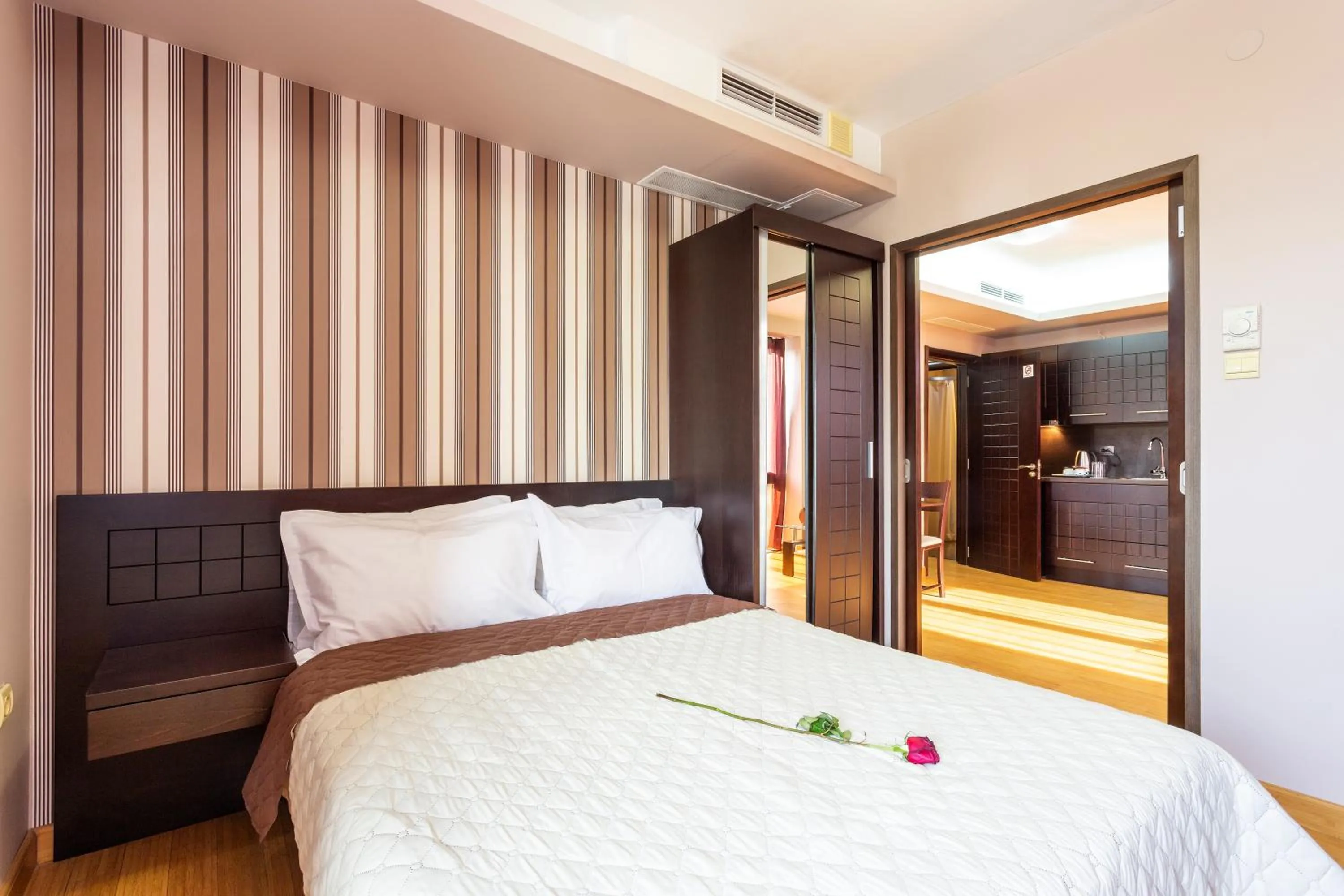 Bedroom, Bed in CityHome Aparthotel