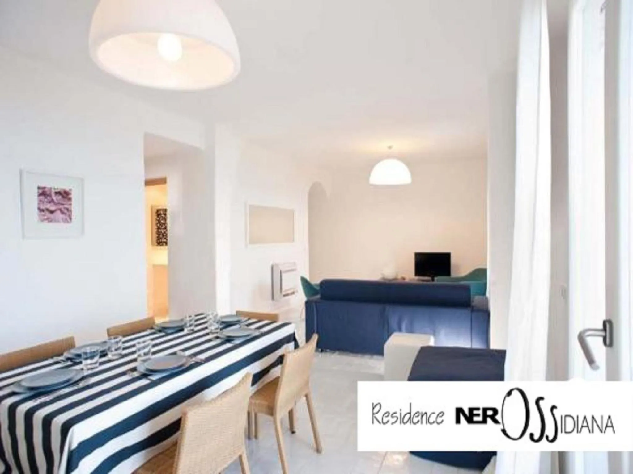 Dining area in NerOssidiana