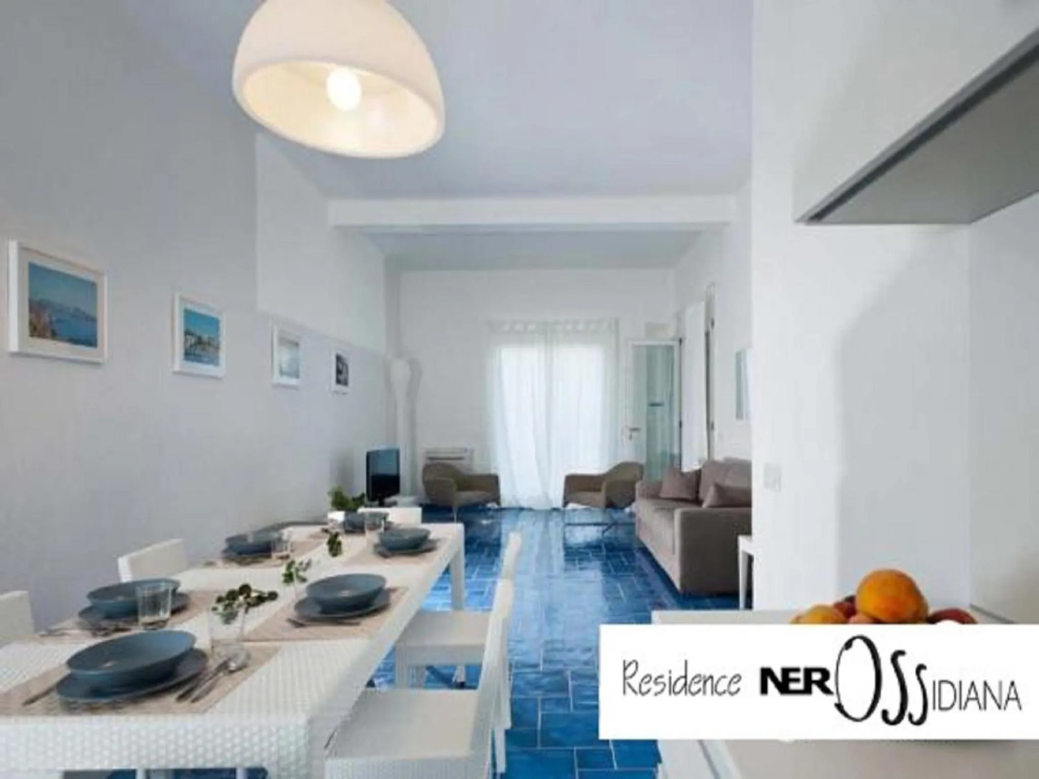 Dining area in NerOssidiana