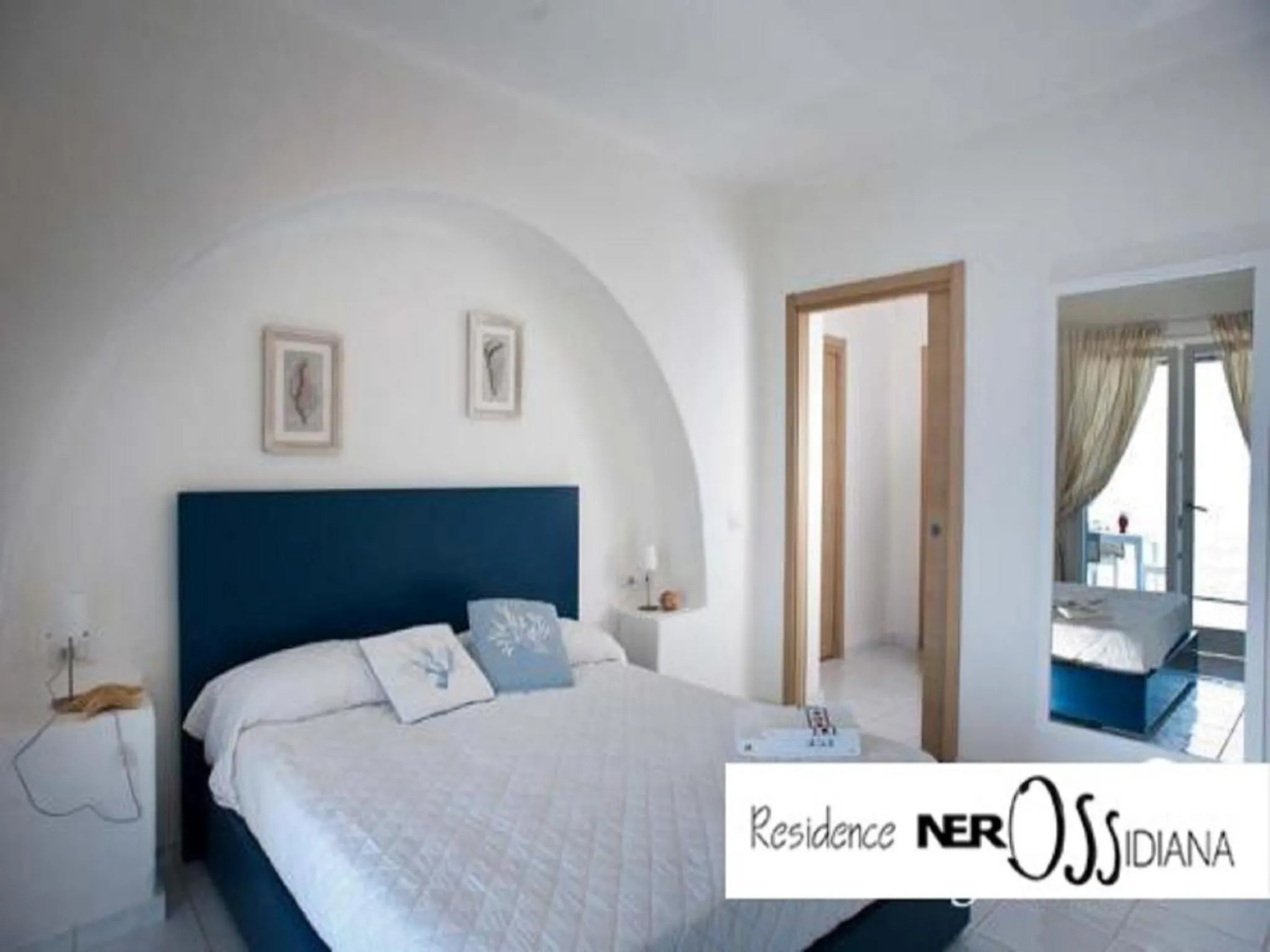 Bedroom in NerOssidiana