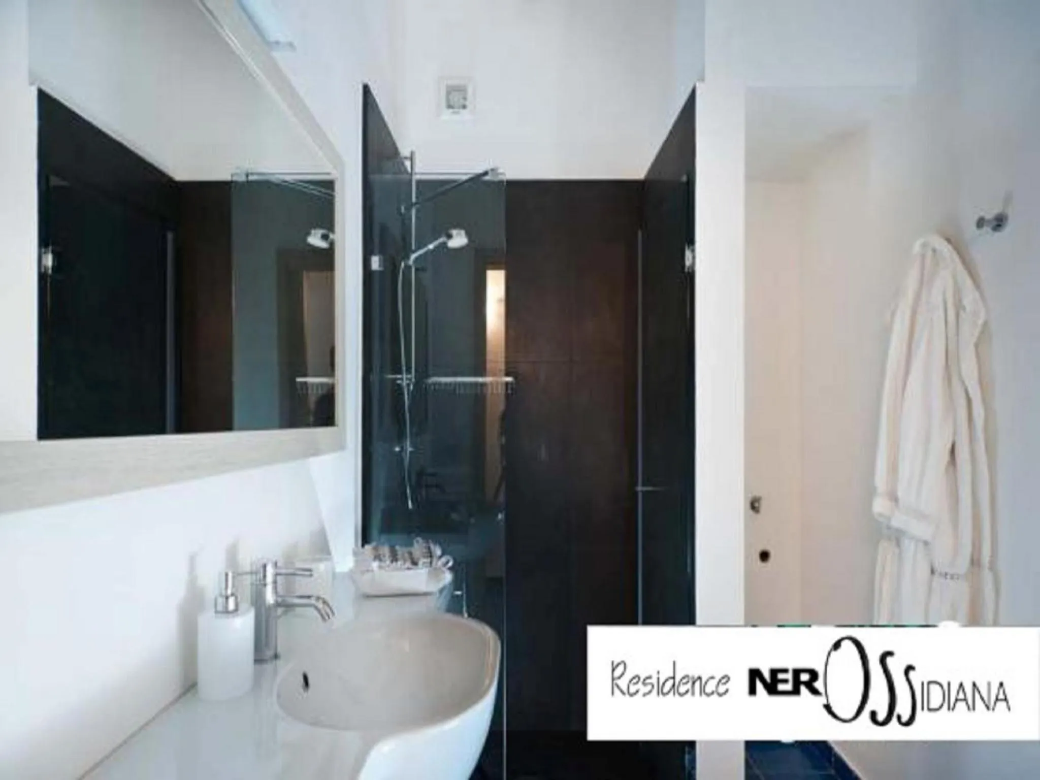 Bathroom in NerOssidiana