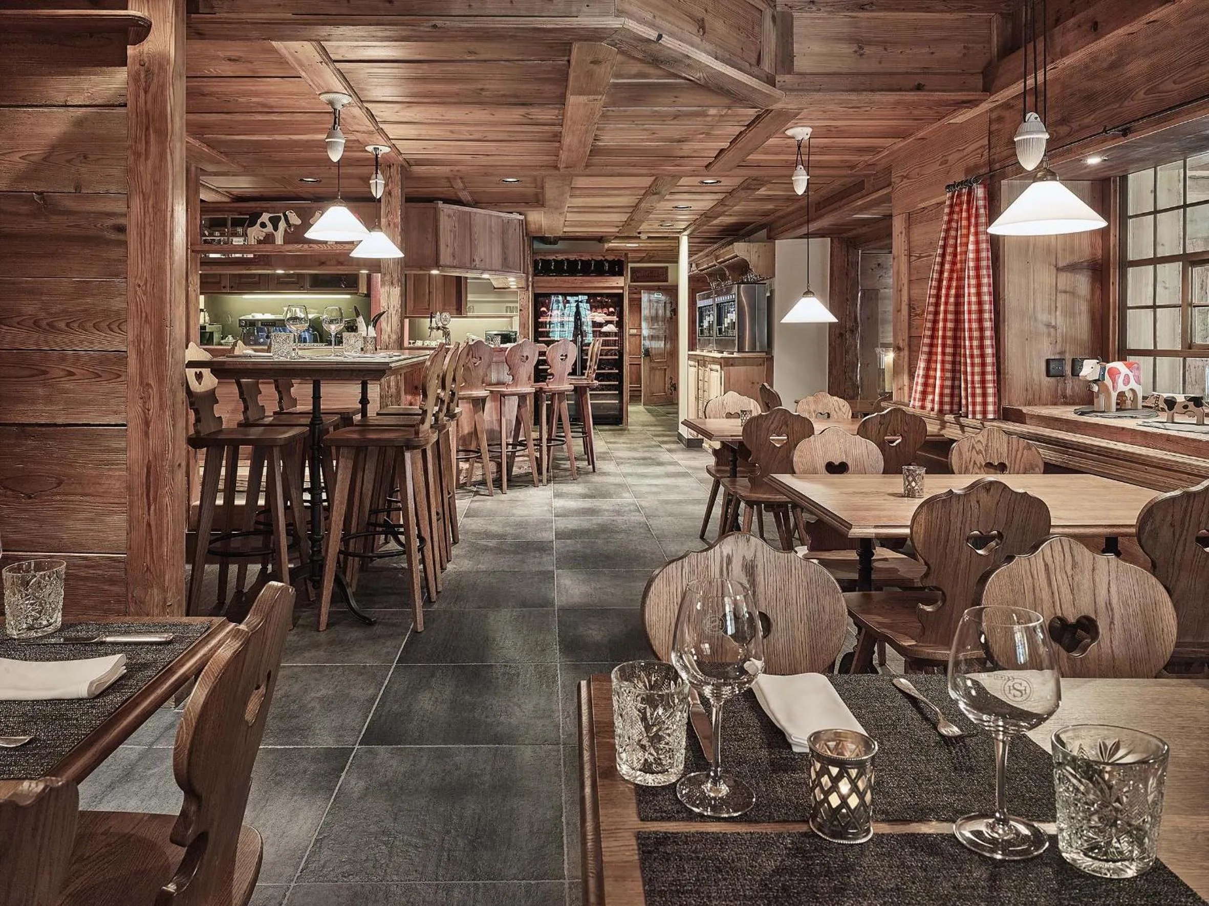 Restaurant/places to eat in Hotel Schönegg