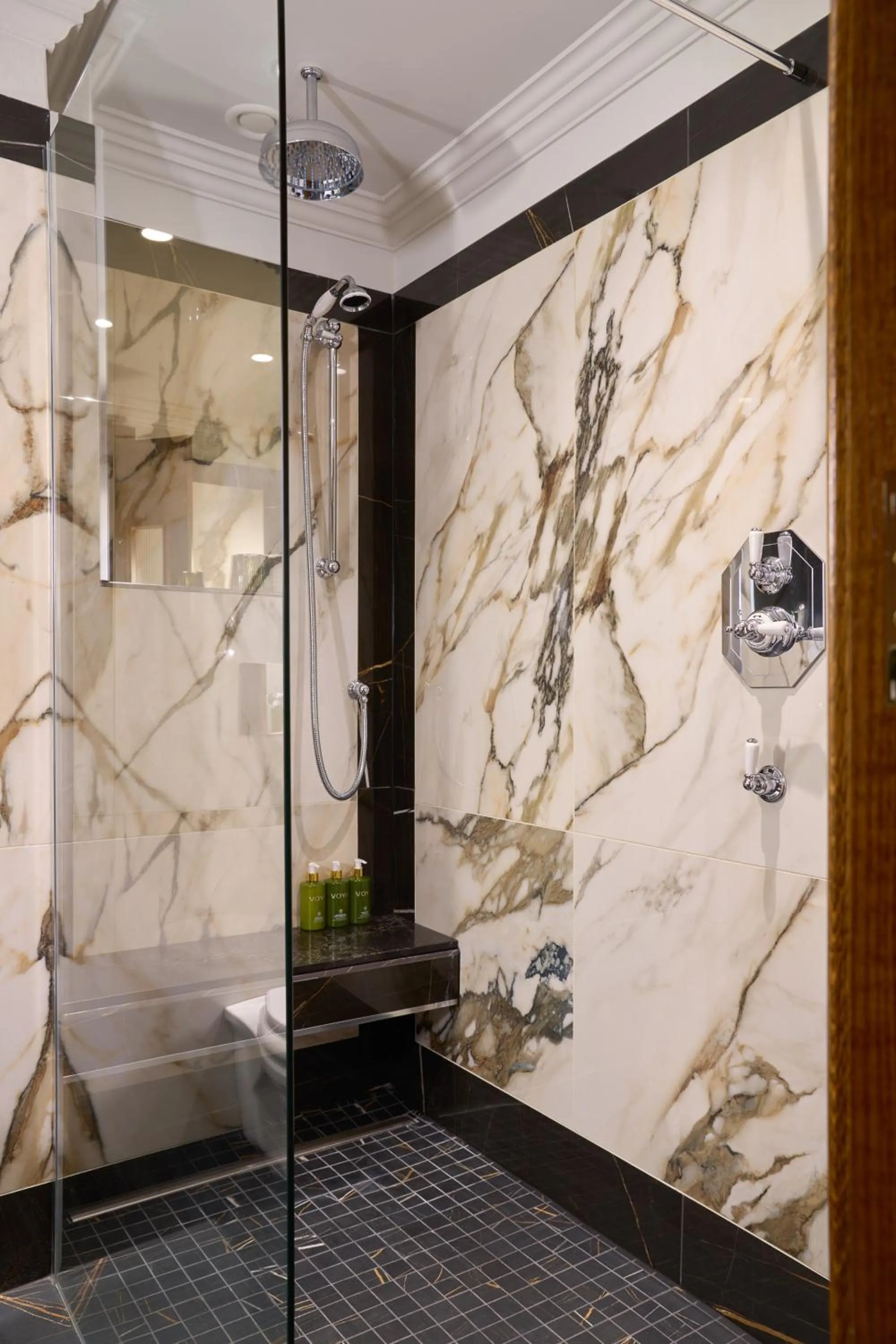 Shower in The Killarney Park