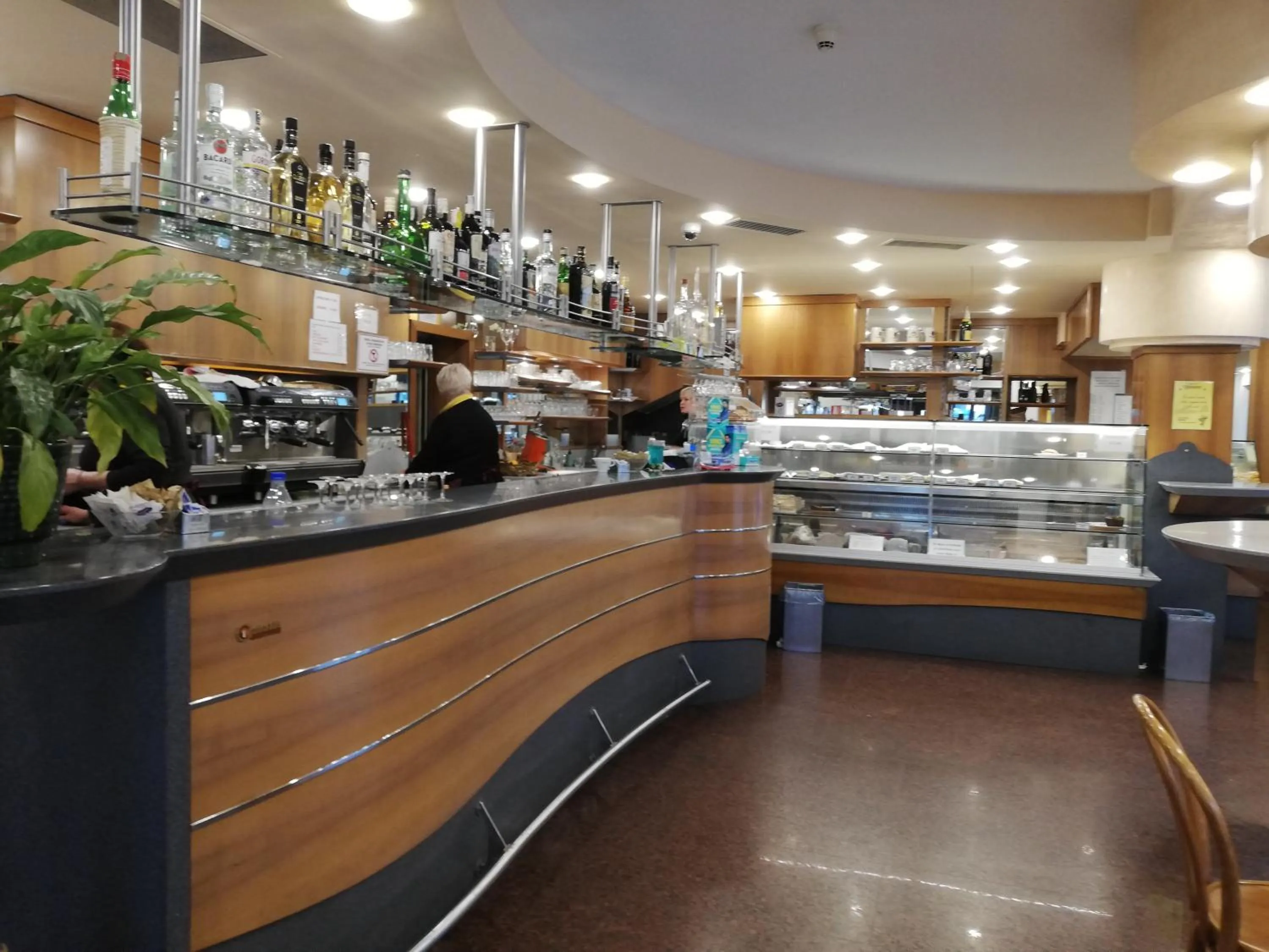 Restaurant/places to eat in Hotel Belvedere