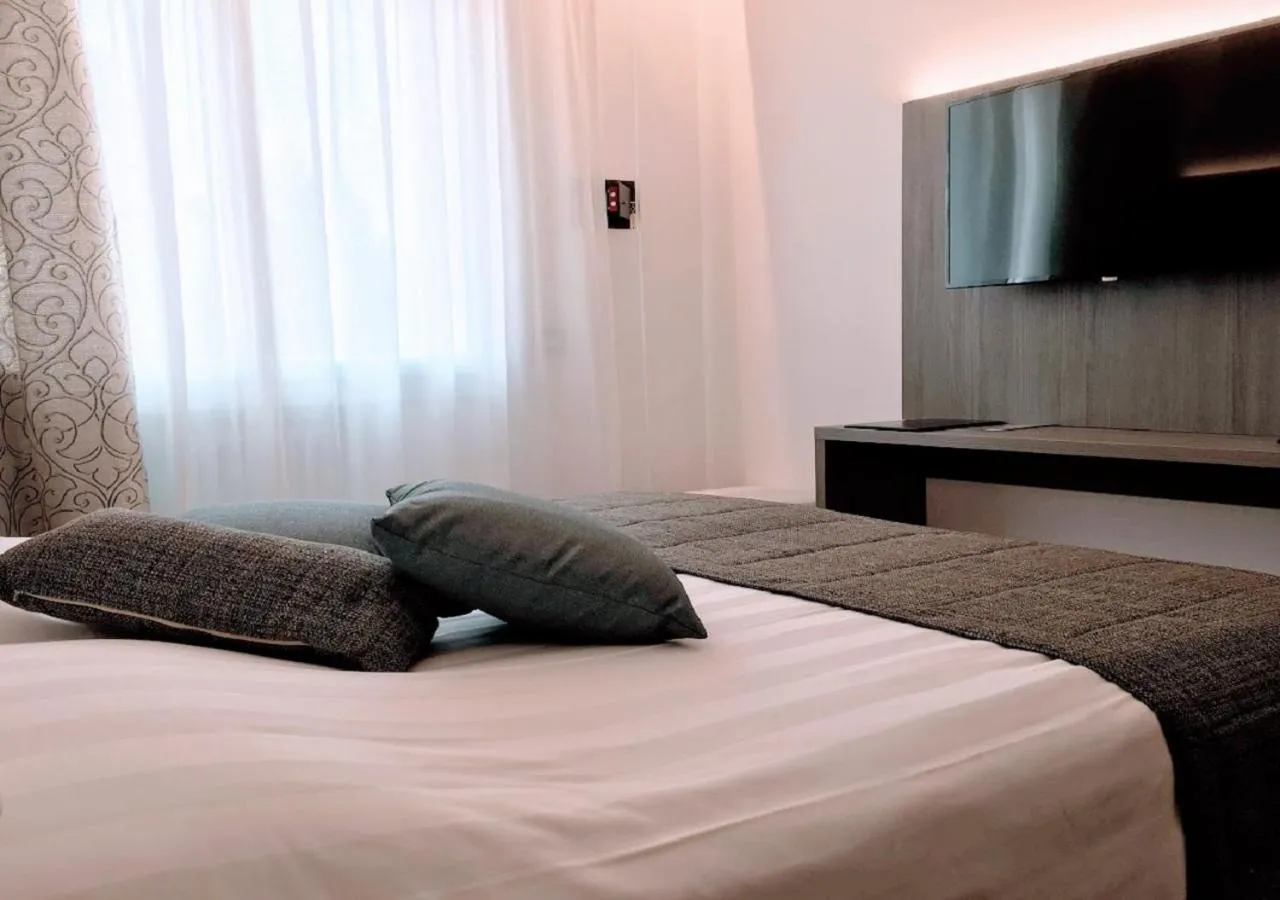 TV and multimedia, Bed in Hotel Belvedere