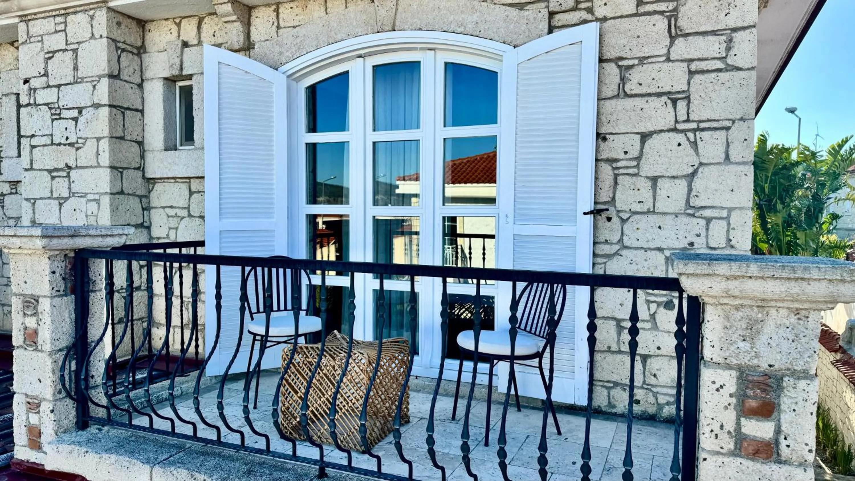 Balcony/Terrace in Aleysim Otel - Alaçatı
