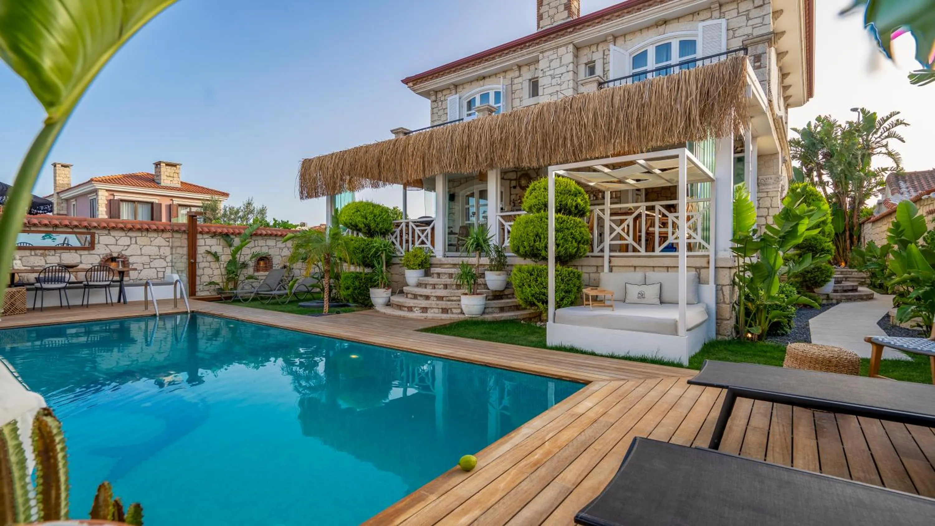 Property building in Aleysim Otel - Alaçatı