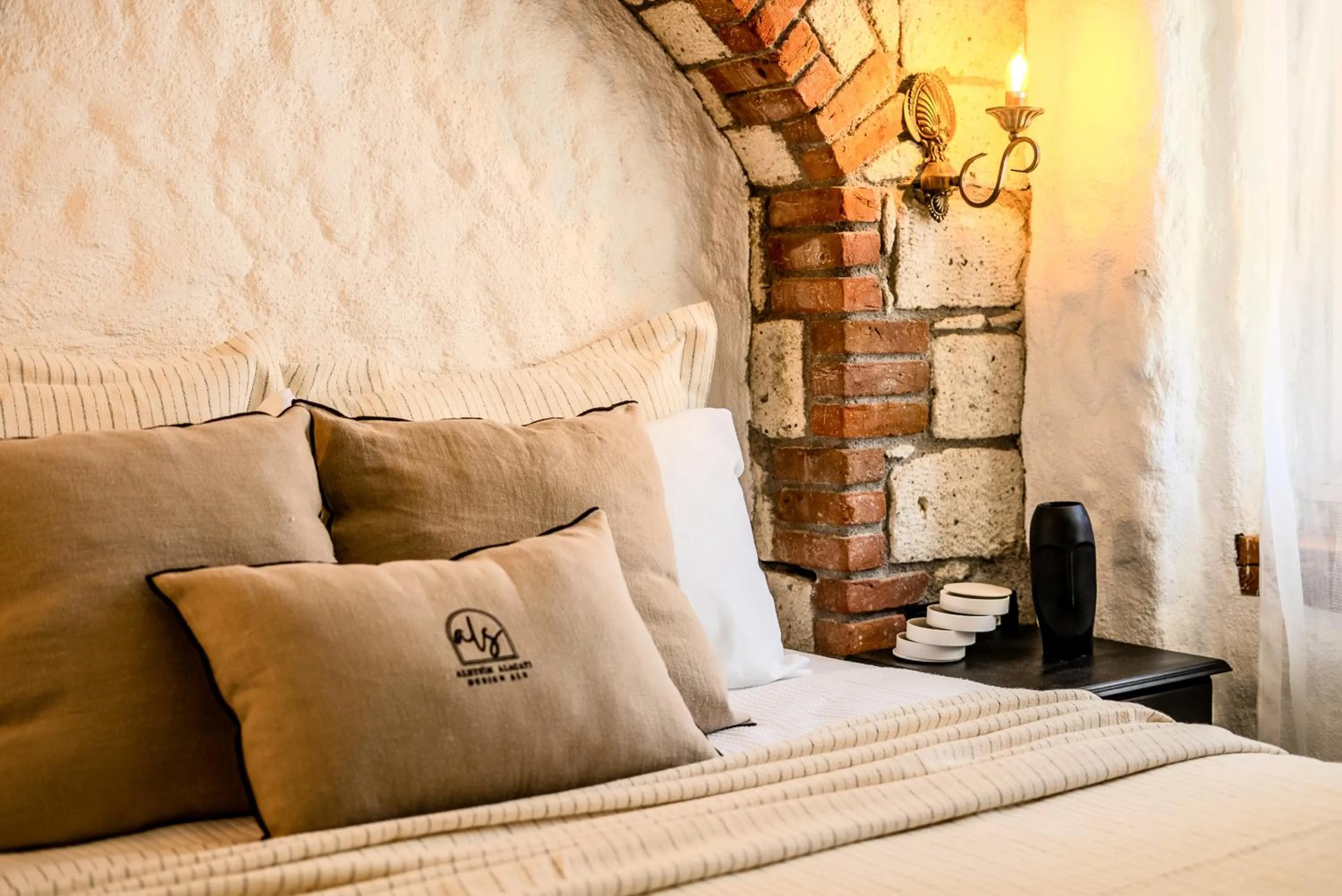 Bed in Aleysim Otel - Alaçatı