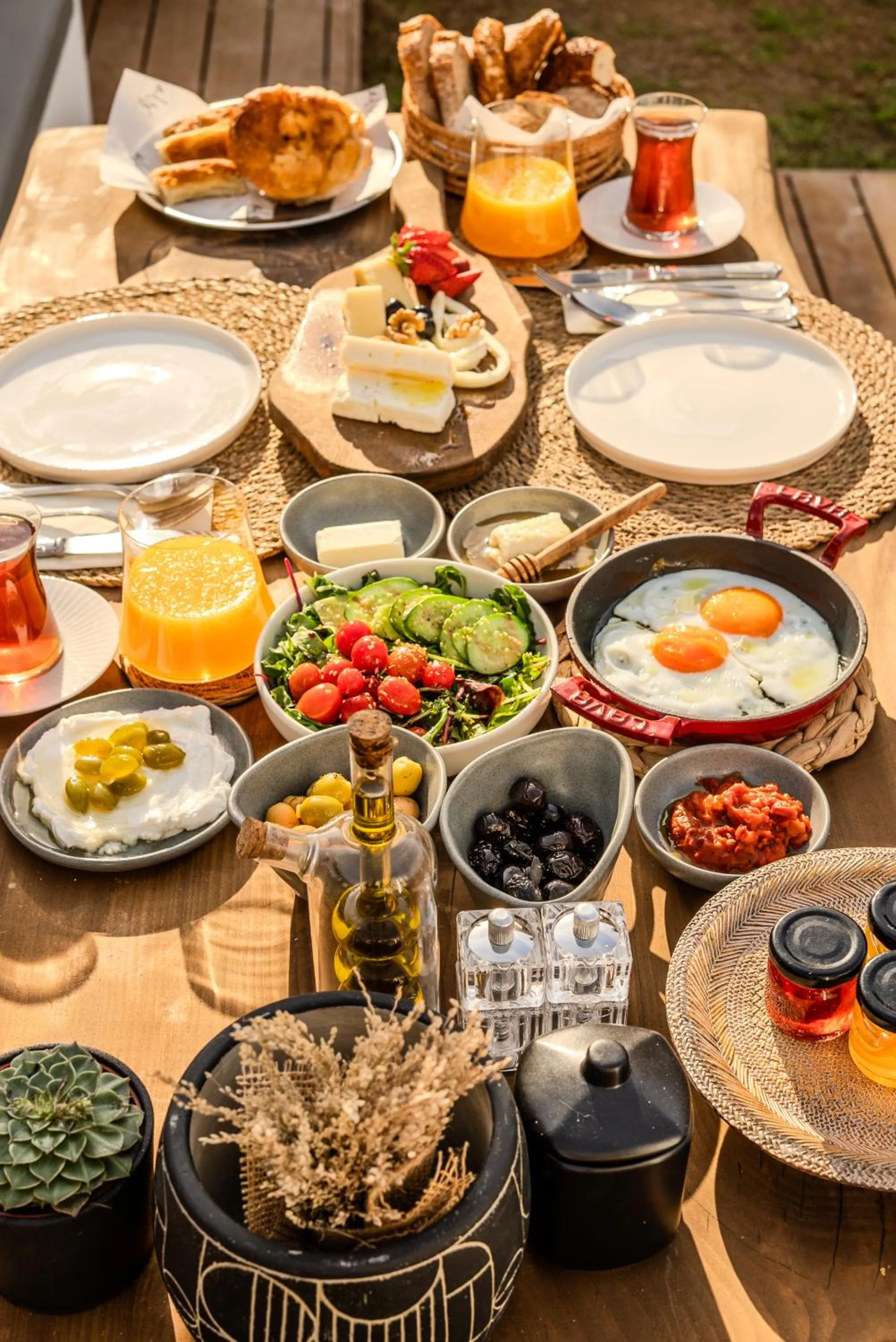 Restaurant/places to eat in Aleysim Otel - Alaçatı