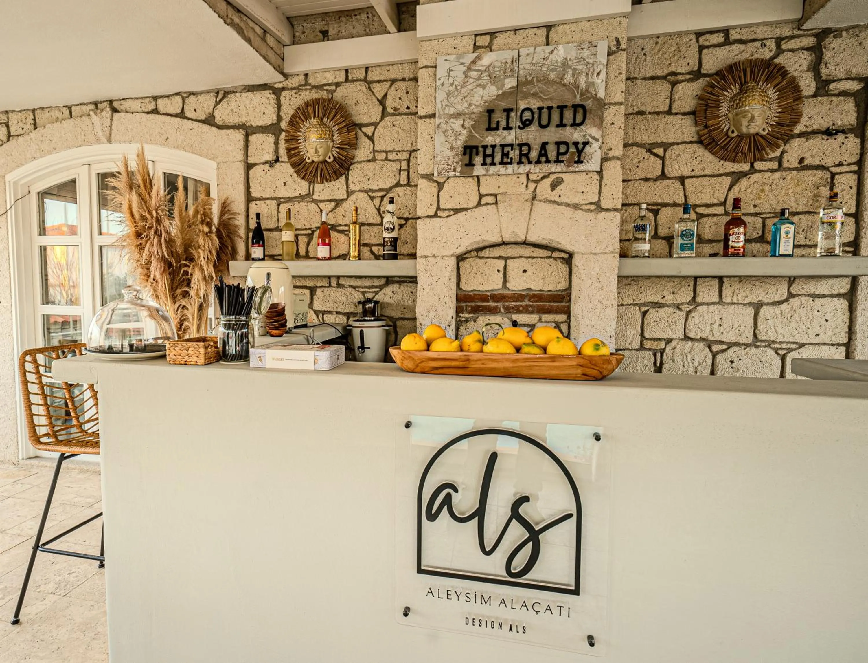 Lounge or bar in Aleysim Otel - Alaçatı