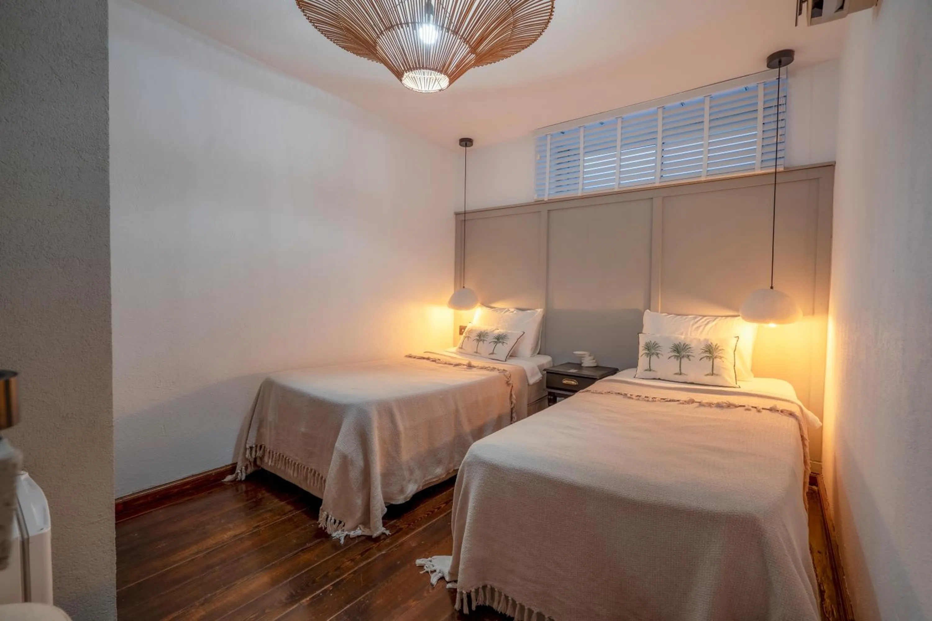 Photo of the whole room in Aleysim Otel - Alaçatı