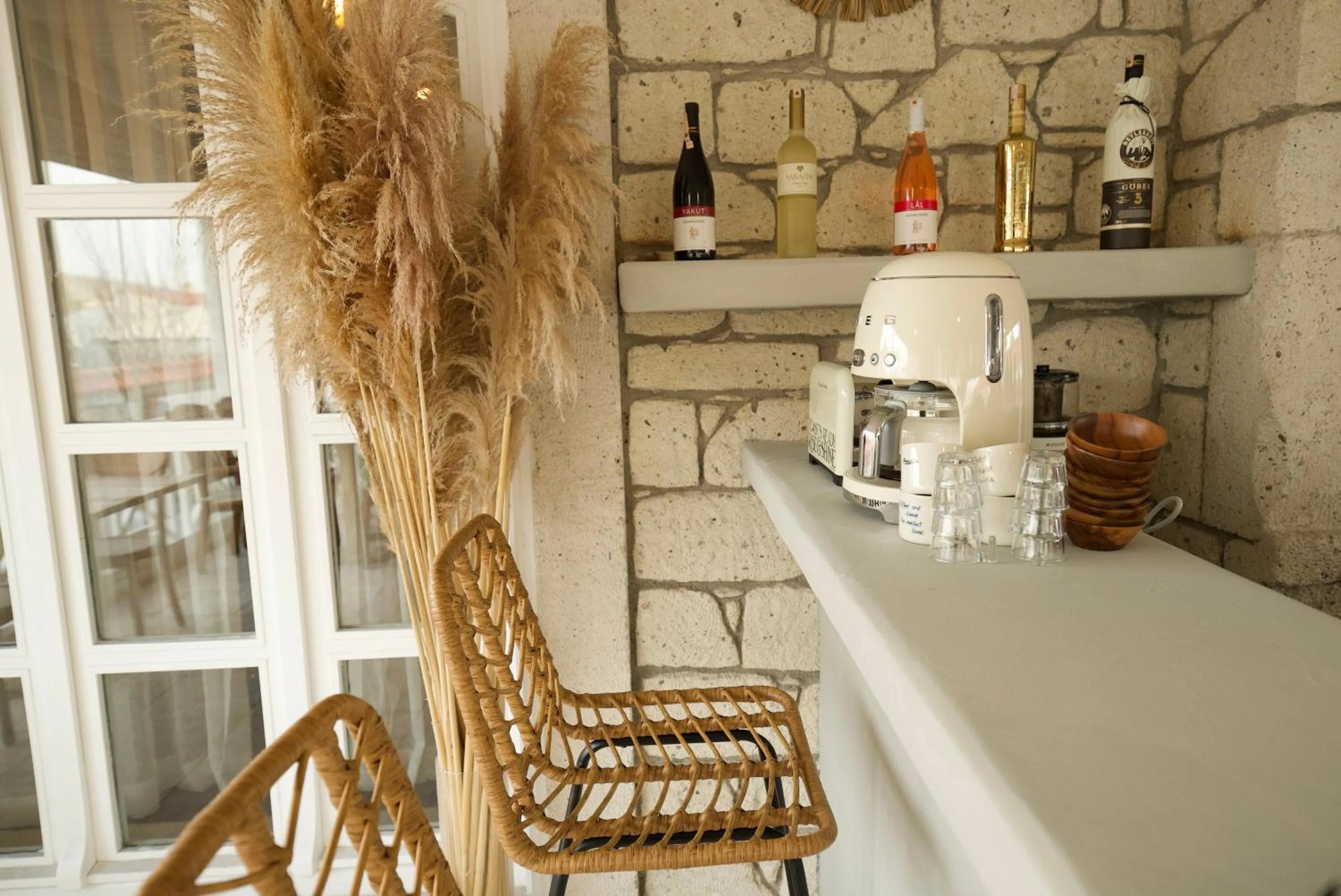 Lounge or bar in Aleysim Otel - Alaçatı