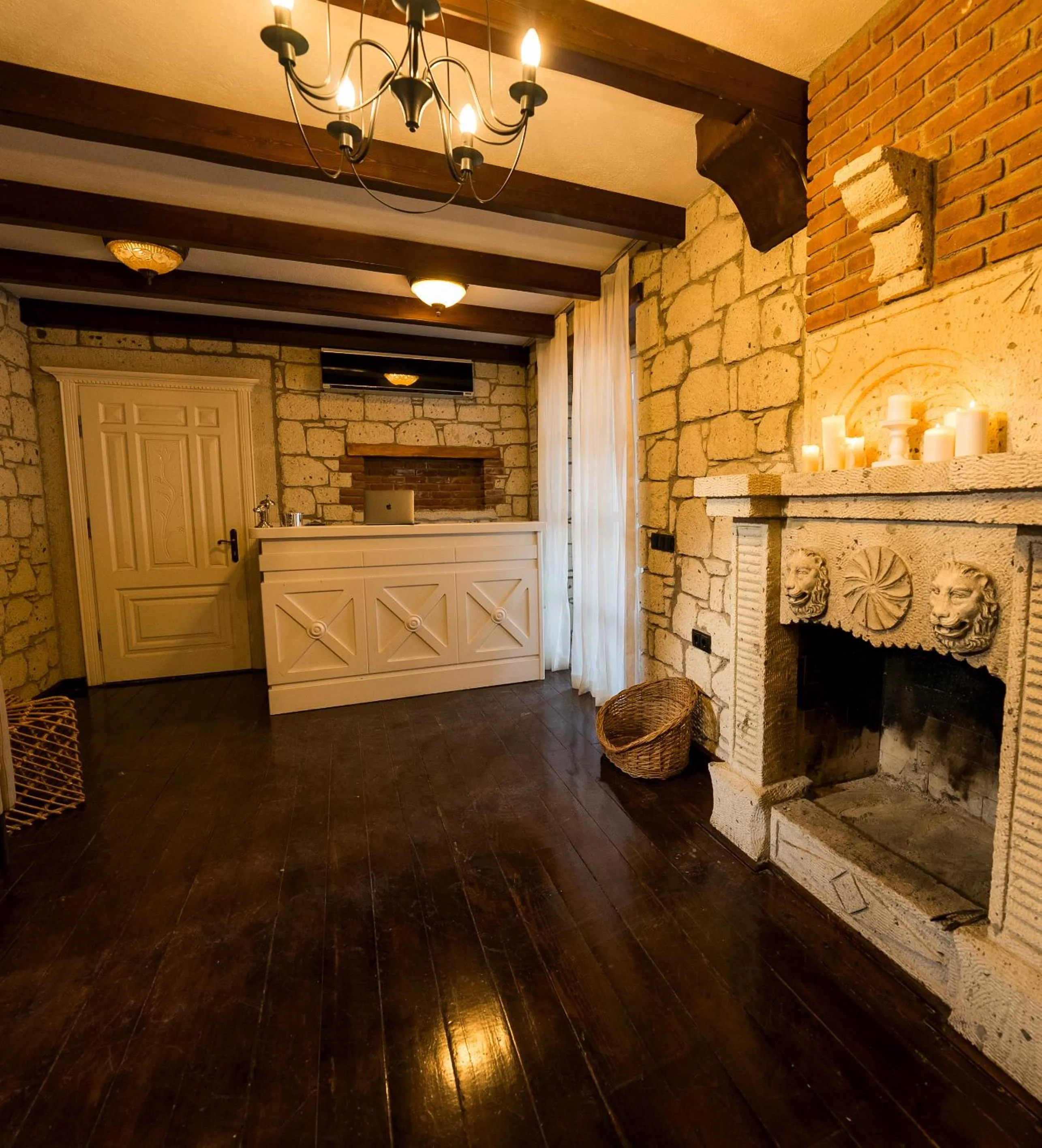 Lobby or reception in Aleysim Otel - Alaçatı