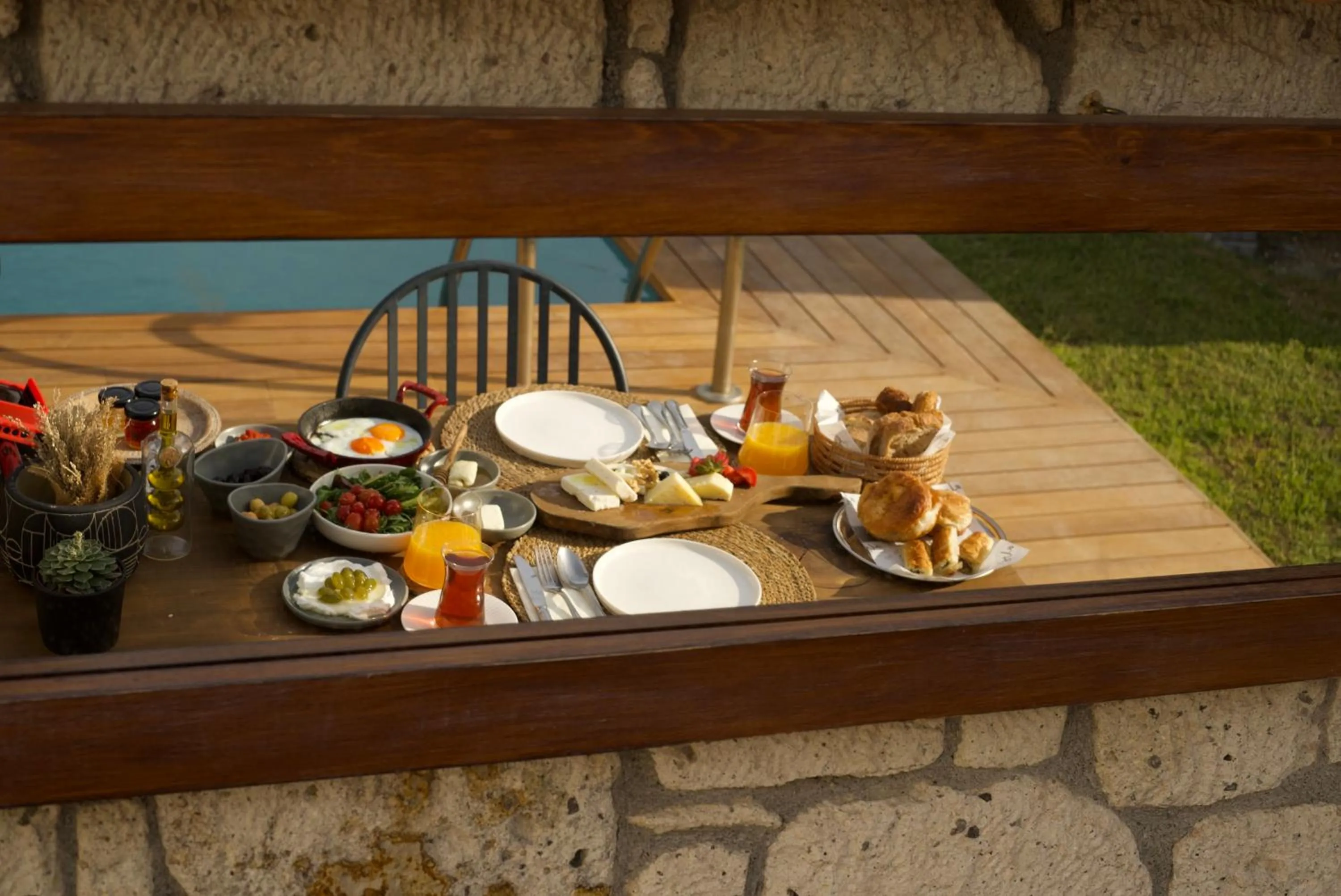 Restaurant/places to eat in Aleysim Otel - Alaçatı