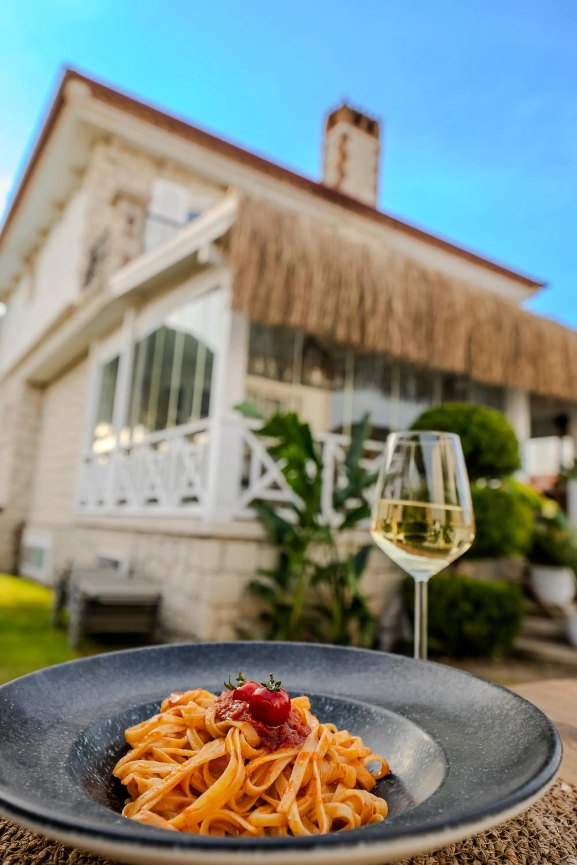 Restaurant/places to eat in Aleysim Otel - Alaçatı