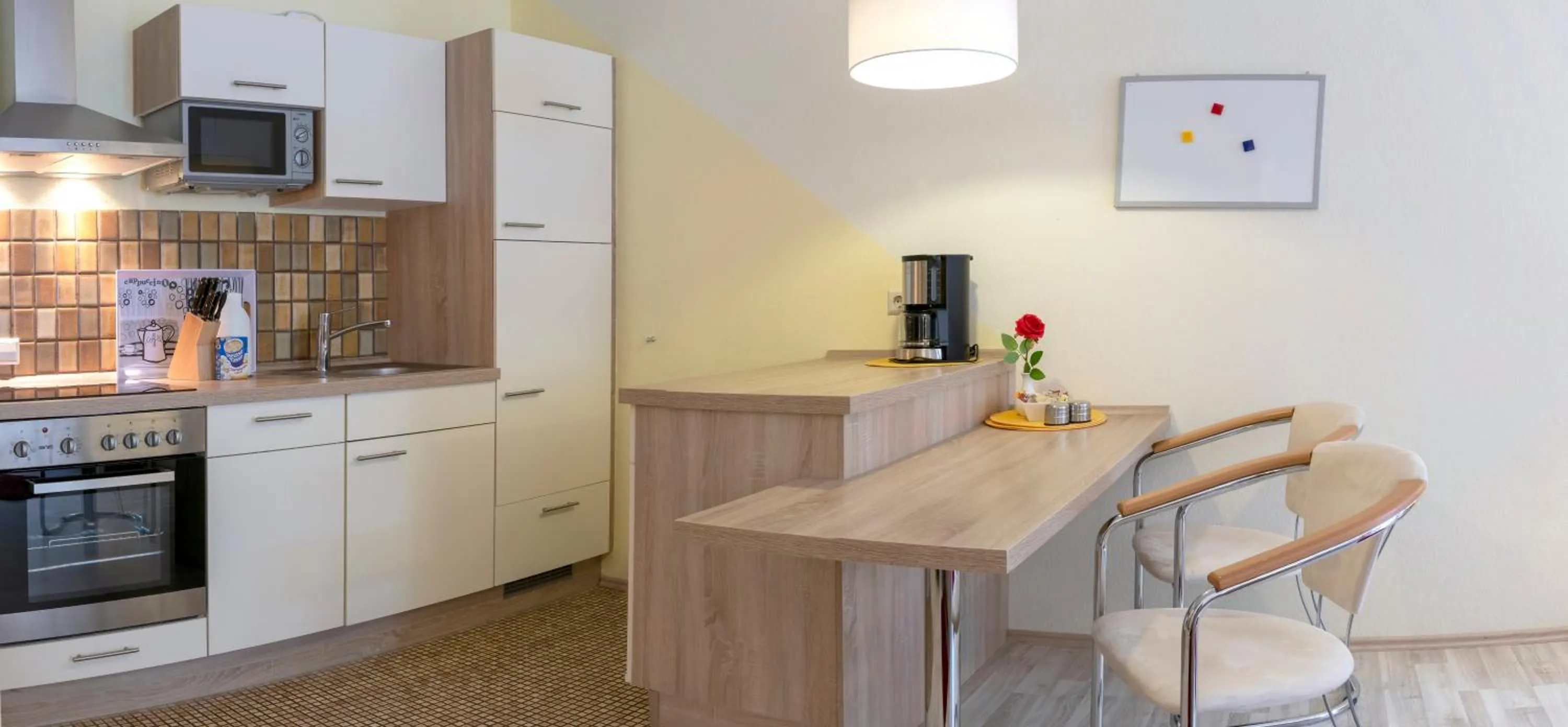 Dining area in Haus Roseneck mit gratis Zugang zur Jod-Sole-Therme