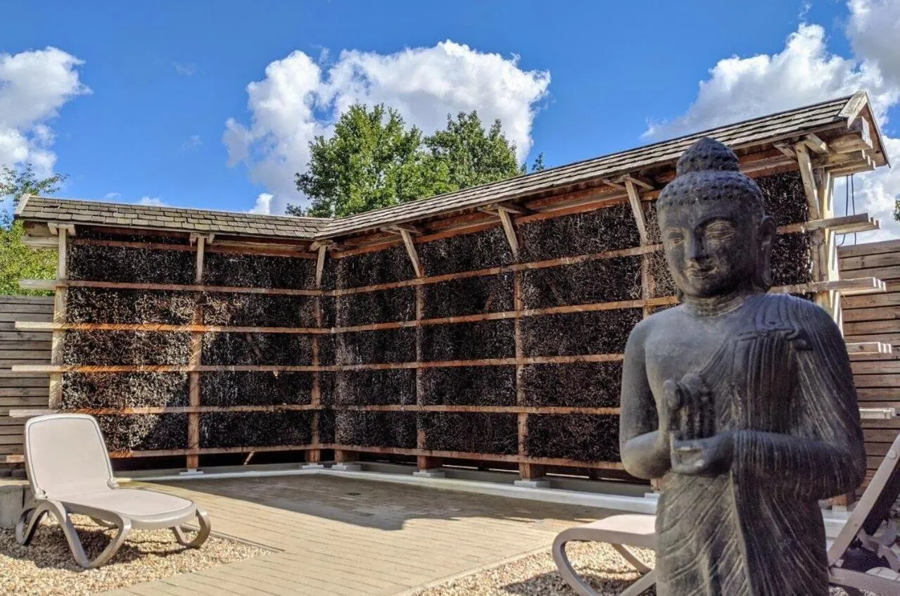 Hot Spring Bath in Haus Roseneck mit gratis Zugang zur Jod-Sole-Therme
