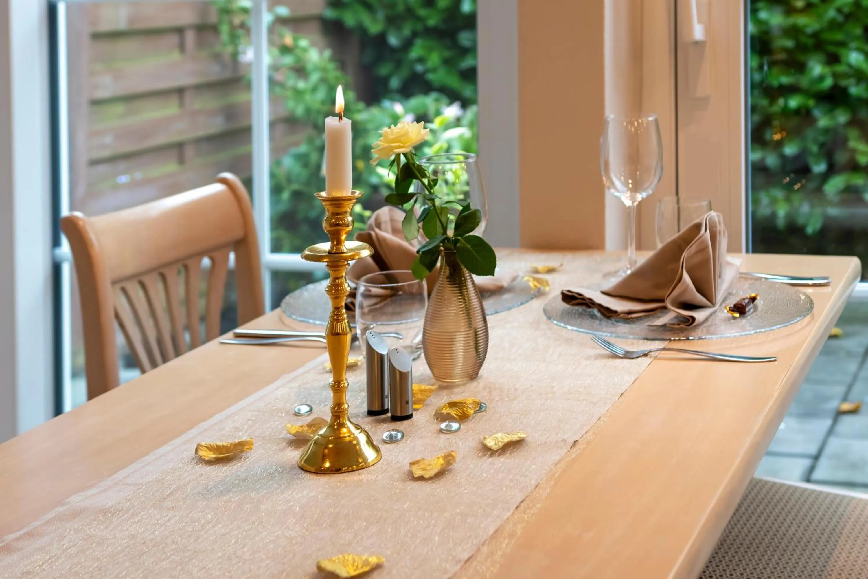 Restaurant/places to eat in Haus Roseneck mit gratis Zugang zur Jod-Sole-Therme