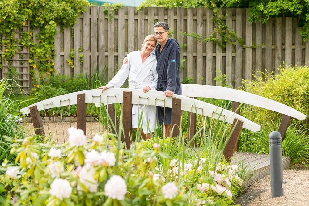 Hot Spring Bath in Haus Roseneck mit gratis Zugang zur Jod-Sole-Therme