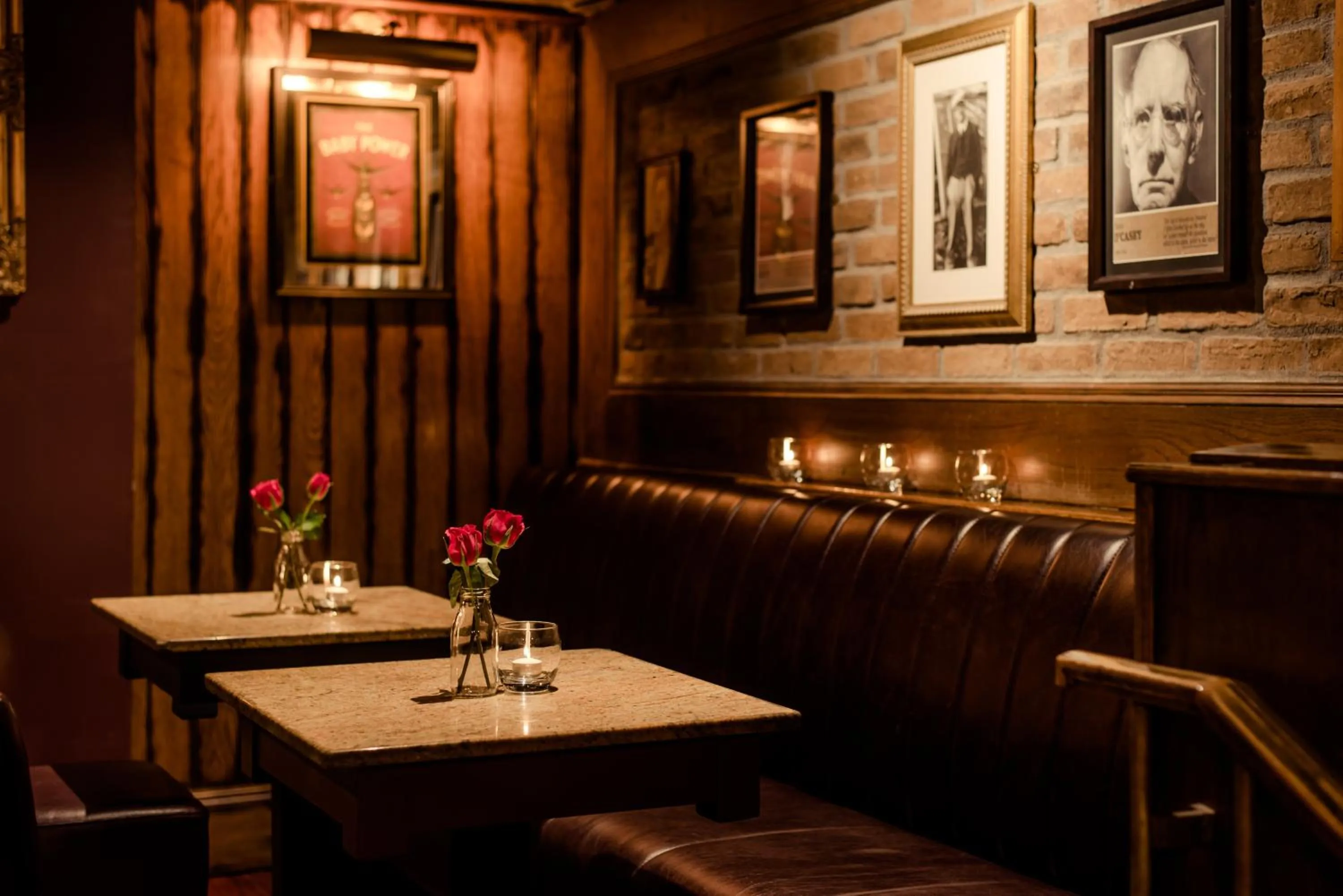 Restaurant/places to eat in Scott's Hotel