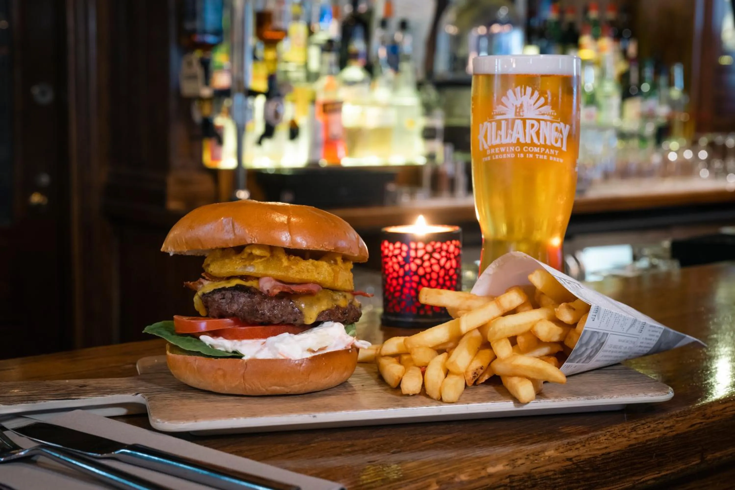 Food and drinks in Scott's Hotel