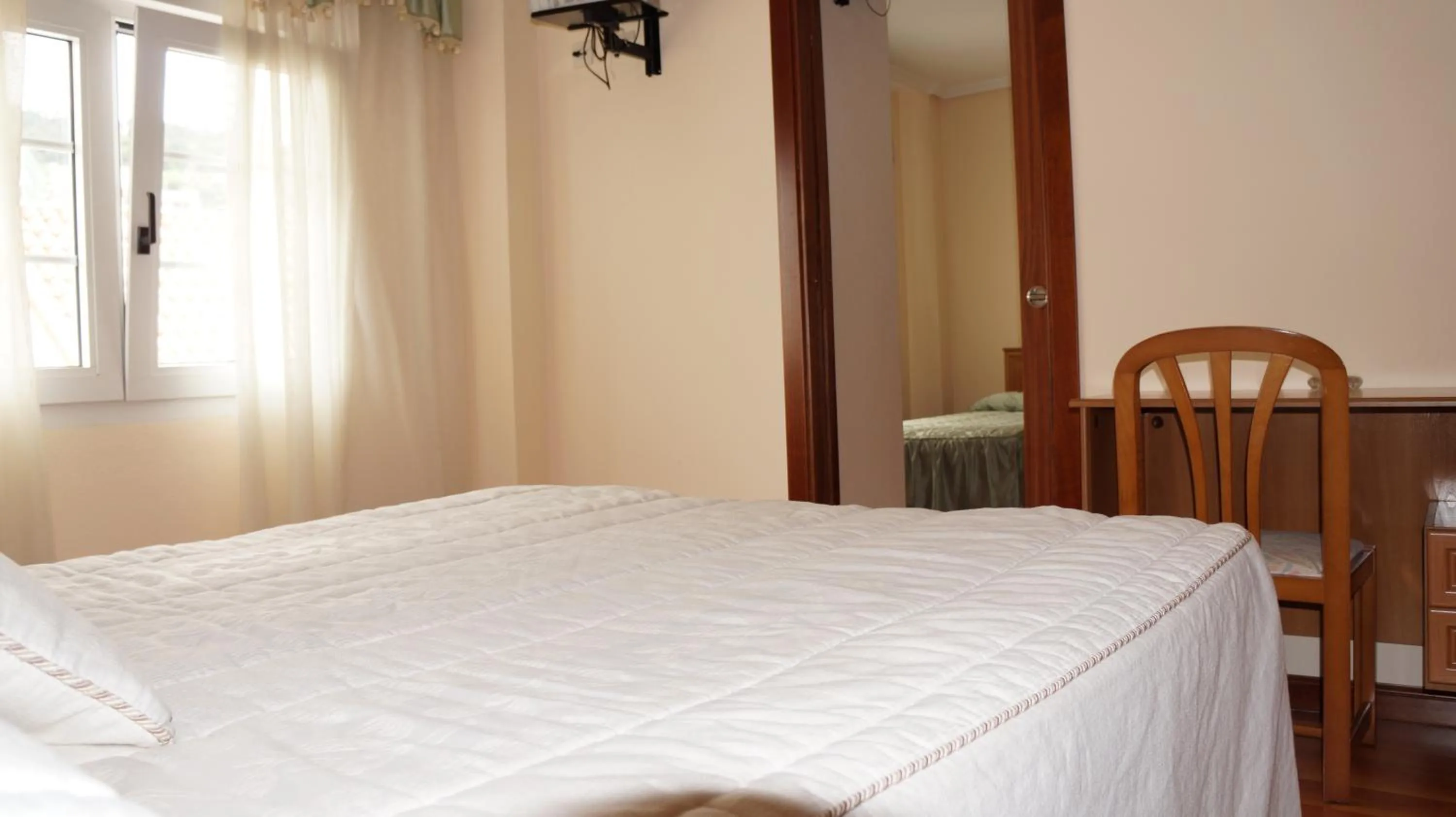 Decorative detail, Bed in Hotel Larry