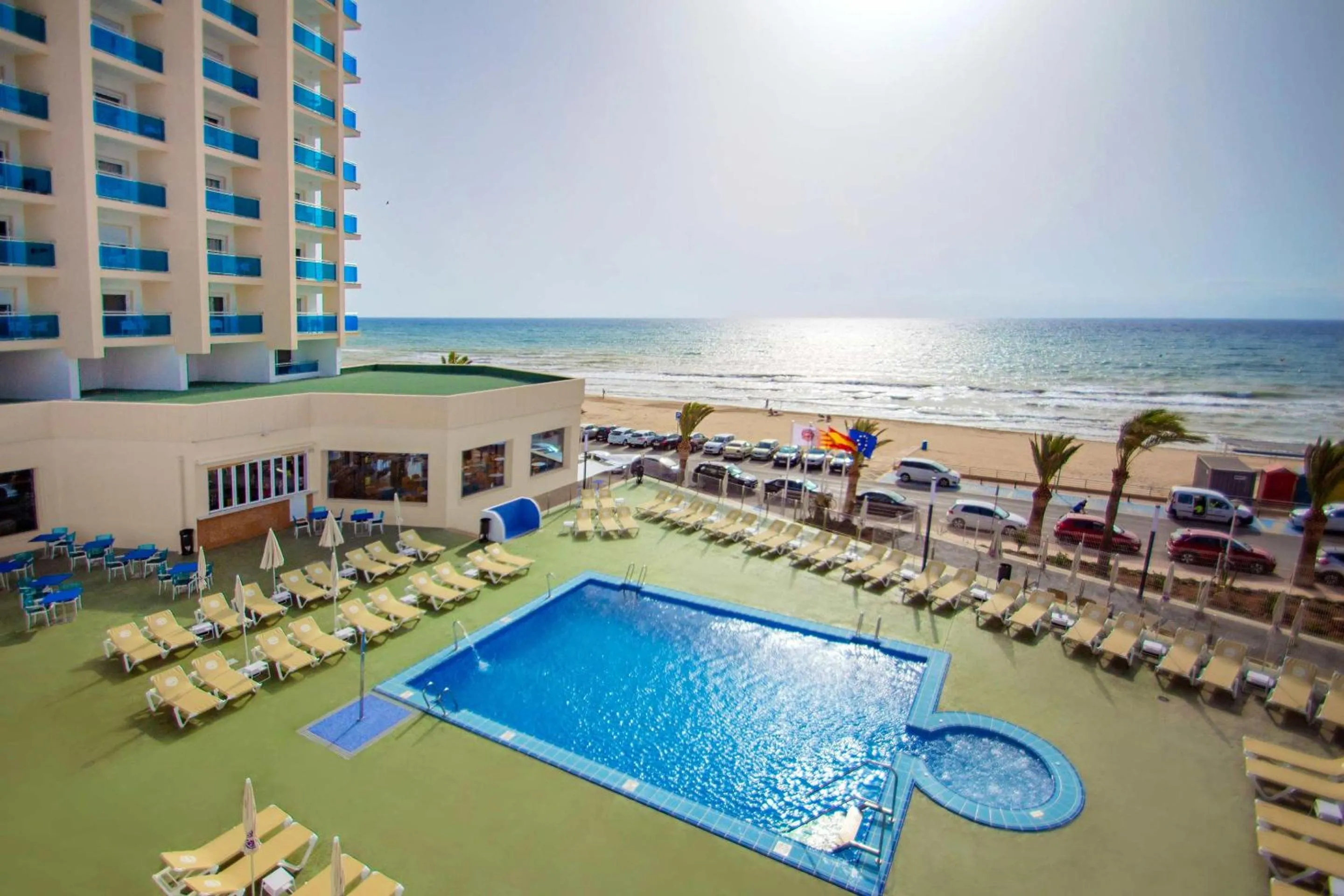 Swimming pool in Hotel Servigroup Koral Beach 4 Sup