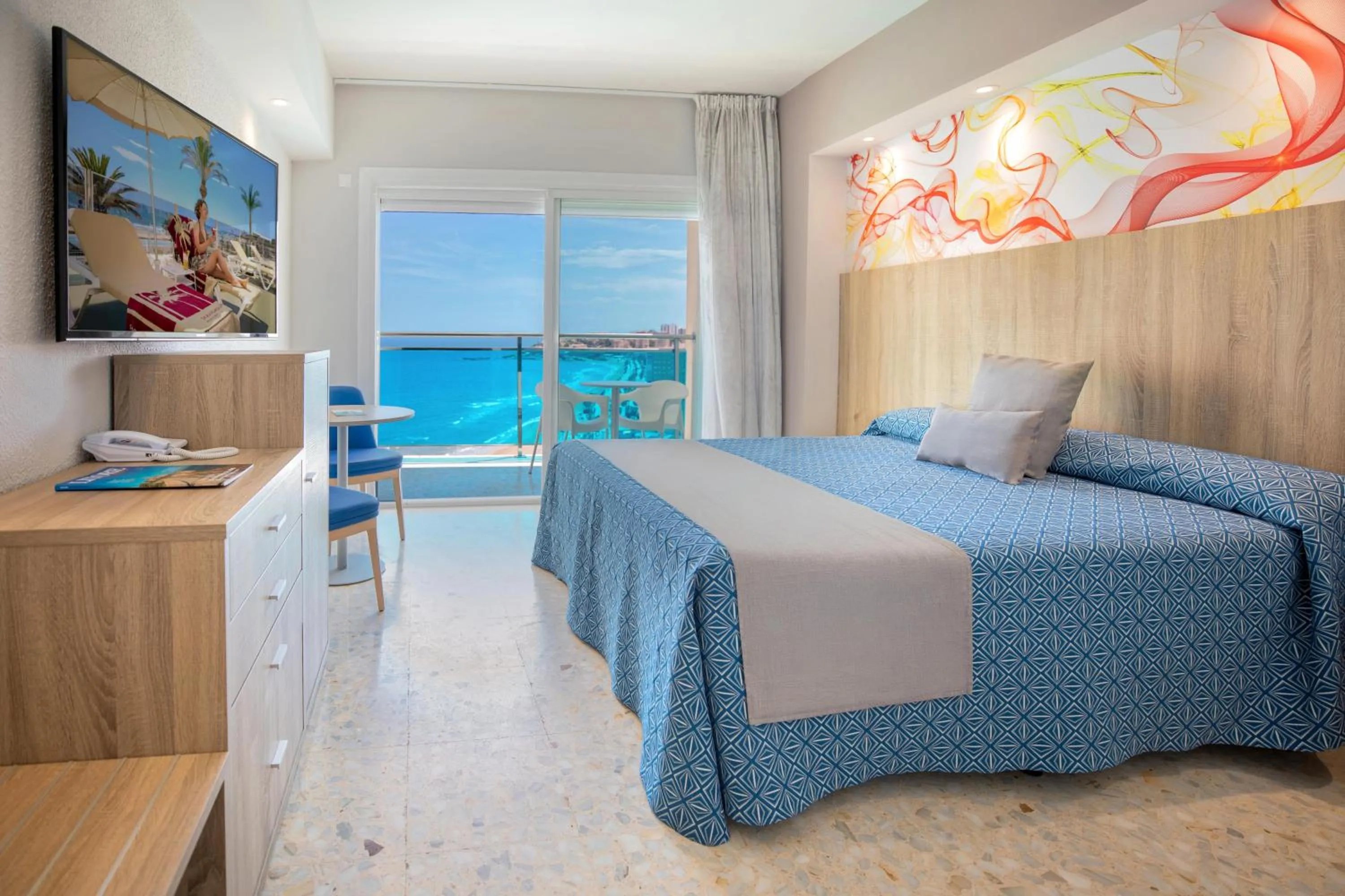 Photo of the whole room, Bed in Hotel Servigroup Koral Beach 4 Sup