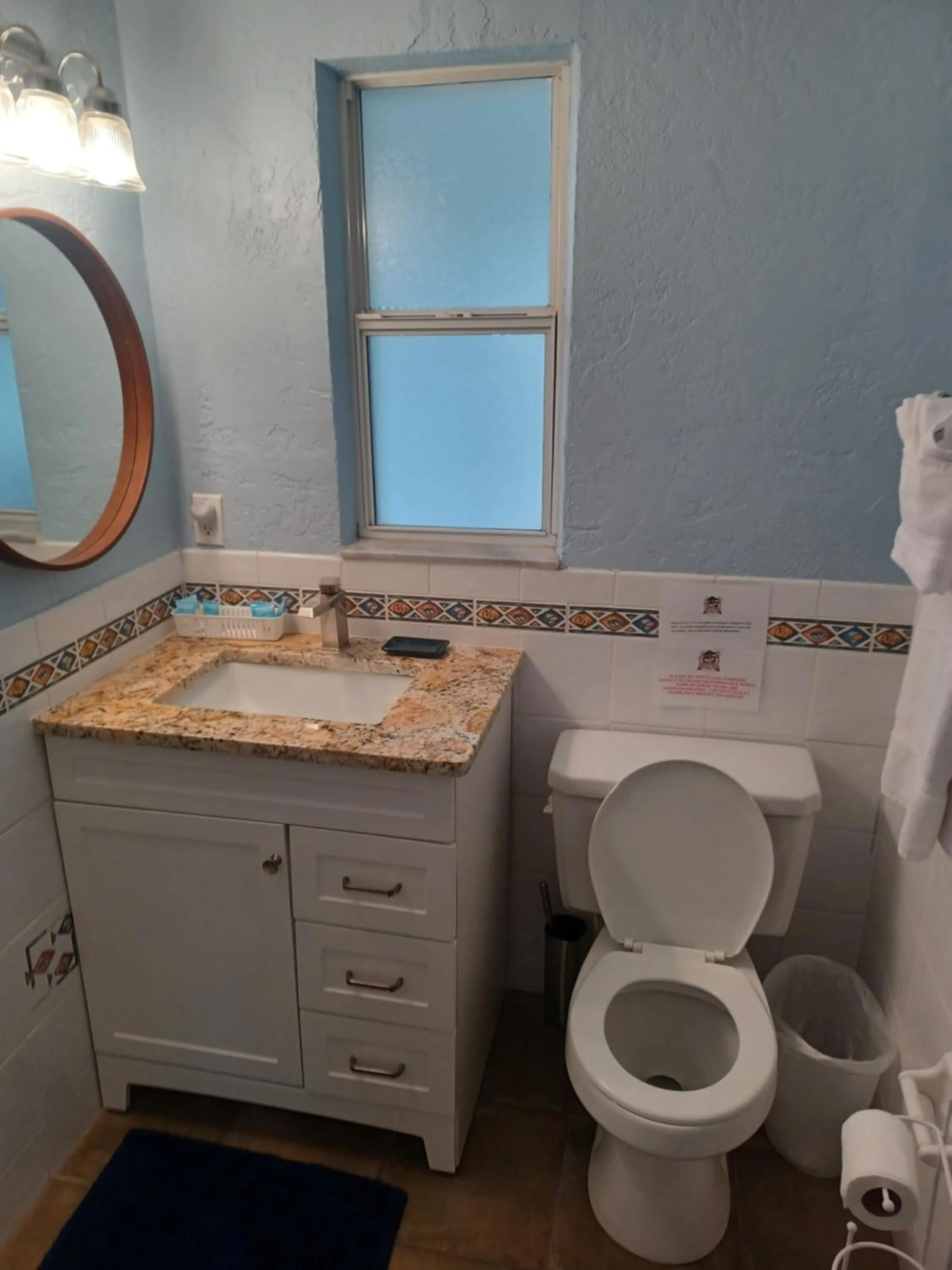 Bathroom in Pirates Pointe Resort