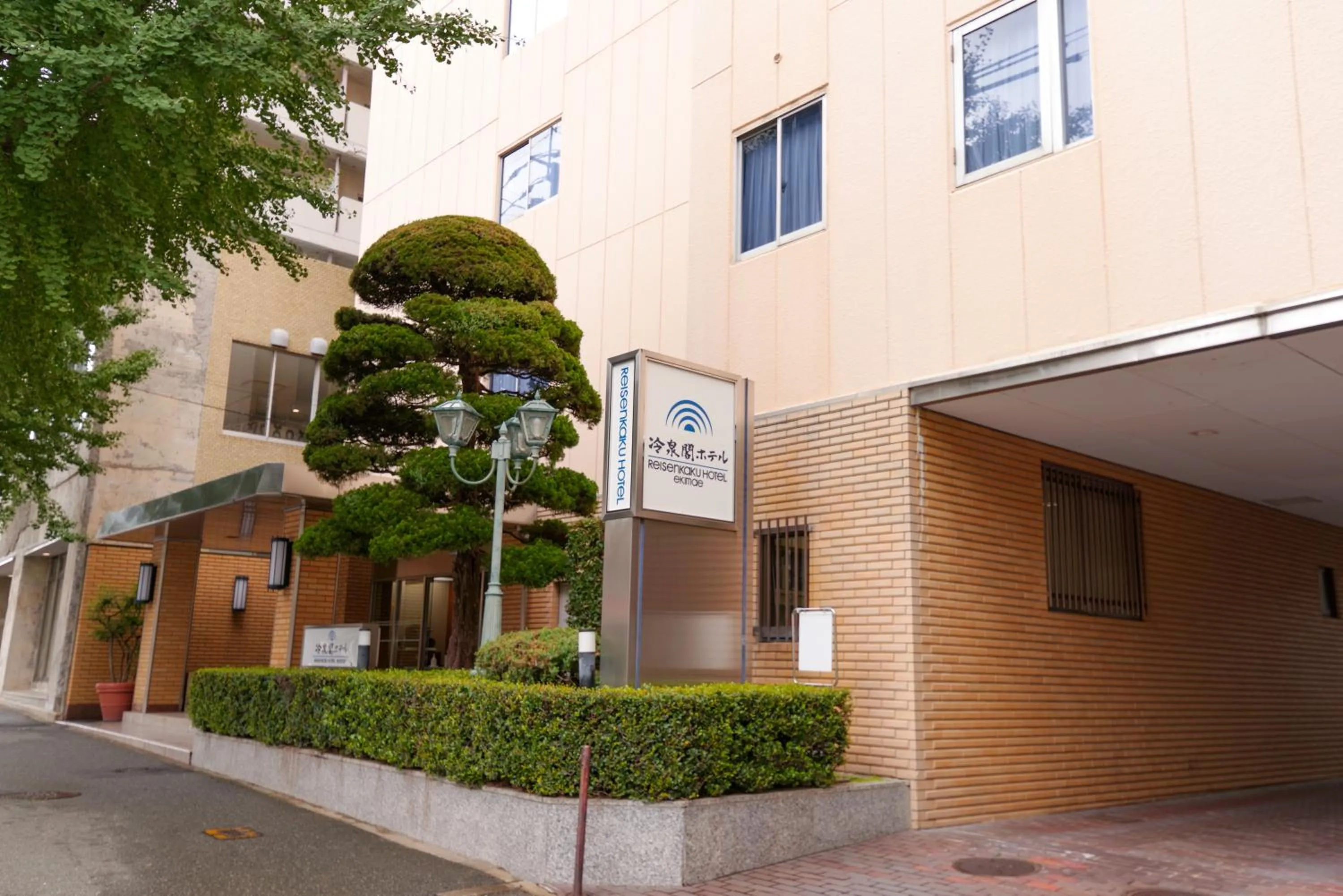 Facade/entrance in Reisenkaku Hotel Ekimae