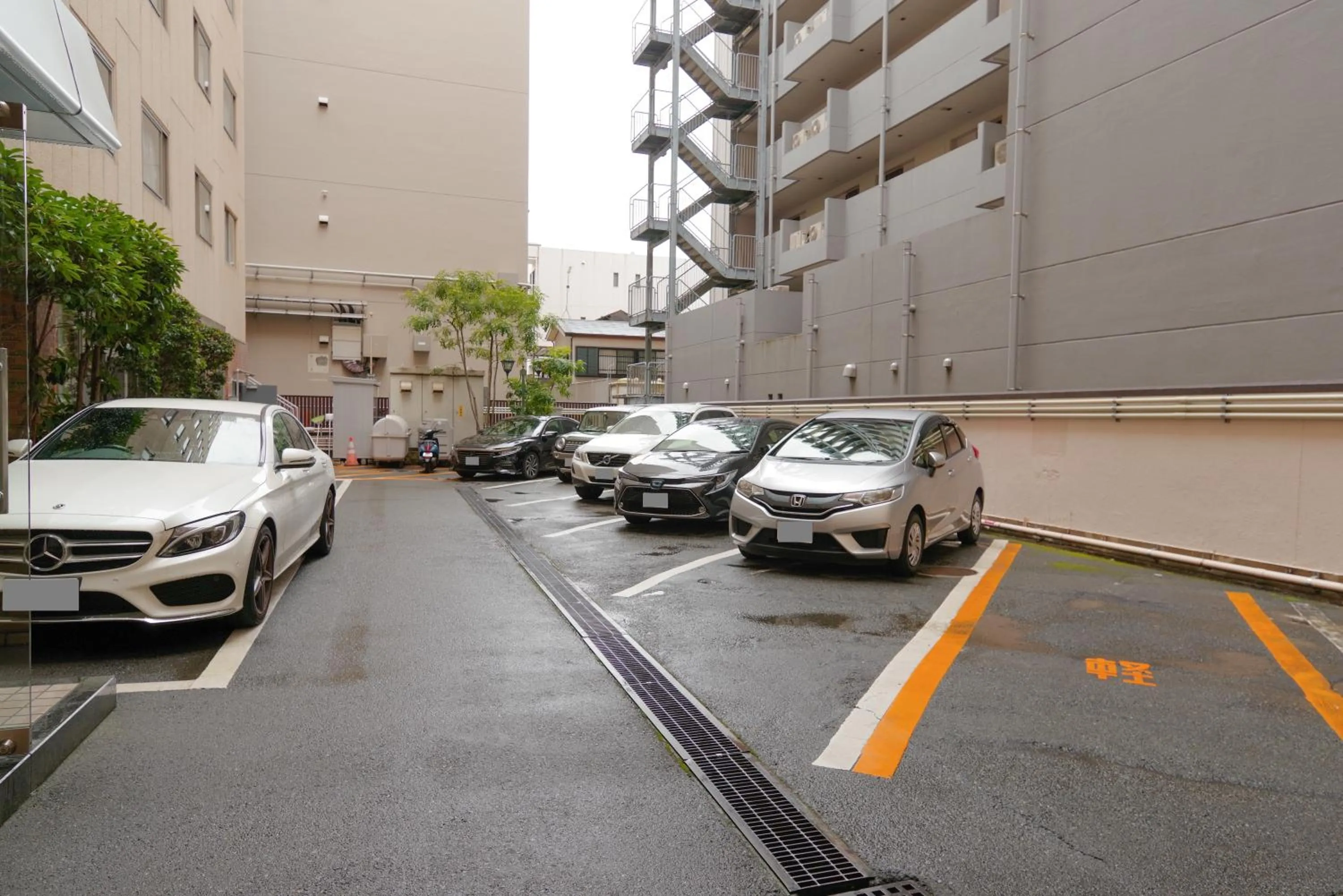 Parking in Reisenkaku Hotel Ekimae